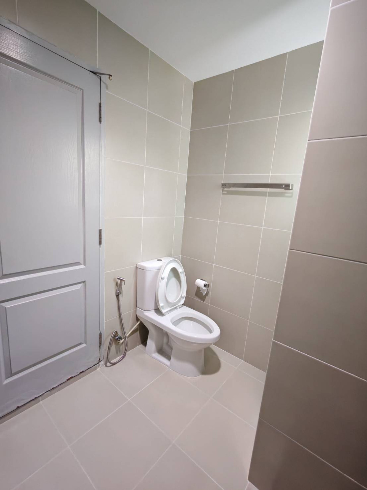 ให้เช่าบ้านนวมินทร์ รามอินทรา : ให้เช่าบ้านเดี่ยว ไลฟ์ บางกอก บูเลอวาร์ด รามอินทรา 65 (53 ตร.ว.) 4 นอน 3 น้ำ แปลงหน้าสวน พร้อมอยู่