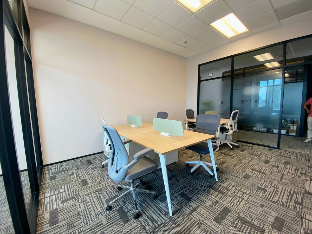 For RentOfficeWitthayu, Chidlom, Langsuan, Ploenchit : OK Space @PIER111 38sqm Serviced Office For Rent Opposite CentralWorld Ratchaprasong Near BTS Chidlom Pratunam Siam Paragon