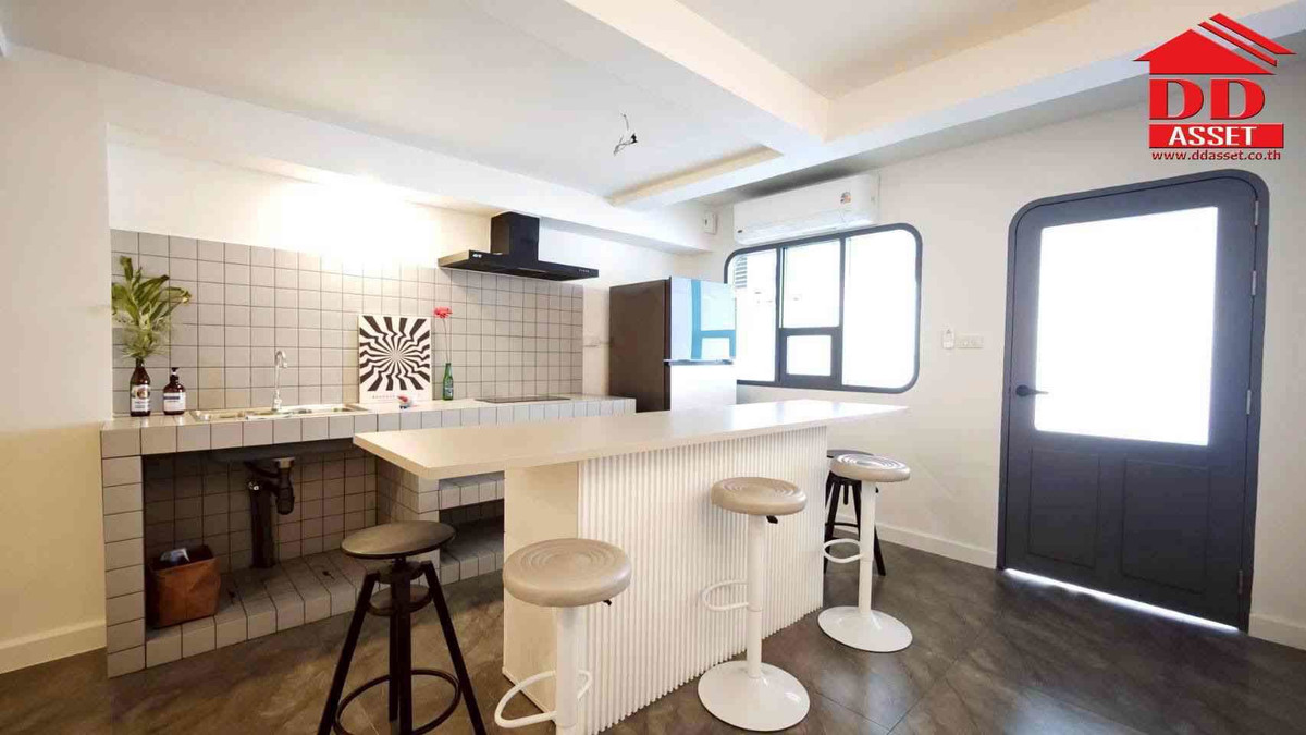 ทาวน์โฮมโชคชัย4 ลาดพร้าว71 : ขาย / ให้เช่า ทาวน์เฮาส์ 2 ชั้น โชคชัย 4 ซอย 55 รีโนเวทใหม่ เฟอร์นิเจอร์ครบ พร้อมอยู่ รหัสทรัพย์ : T8238