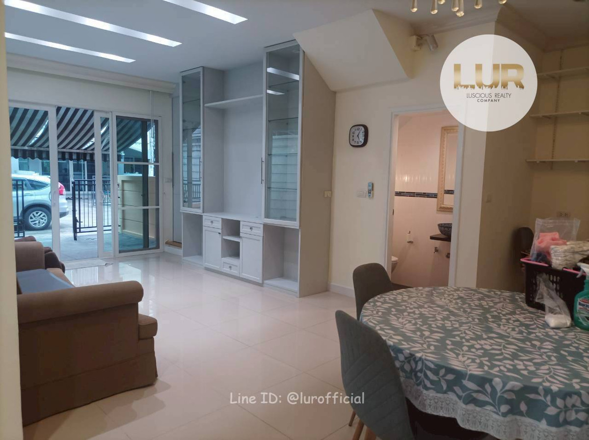 ให้เช่าทาวน์โฮมเลียบทางด่วนรามอินทรา : ❤️ ทาวน์โฮม 3 ชั้น ให้เช่า บ้านกลางเมือง เออร์บาเนี่ยน พระราม 9-ลาดพร้าว ❤️ 