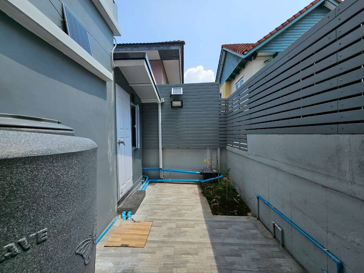 ให้เช่าบ้านนวมินทร์ รามอินทรา : ให้เช่าบ้านเดี่ยว เรสซิเด้นซ์พาร์ค ชวนชื่นซิตี้  4 ห้องนอน 4 ห้องน้ำ จอดรถ 2 คัน 