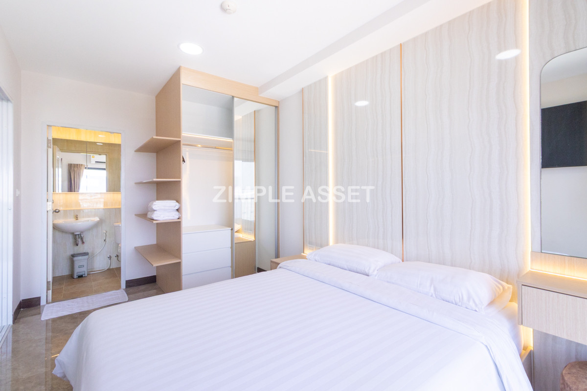 For RentSamut Prakan,Samrong : Line ID: @zimple_asset  Modern room apartment in Bang Phli, fully furnished with electrical appliances and great facilities Clean, secure, and conveniently located near shopping malls, community areas, and Bang Phli Industrial Estate.