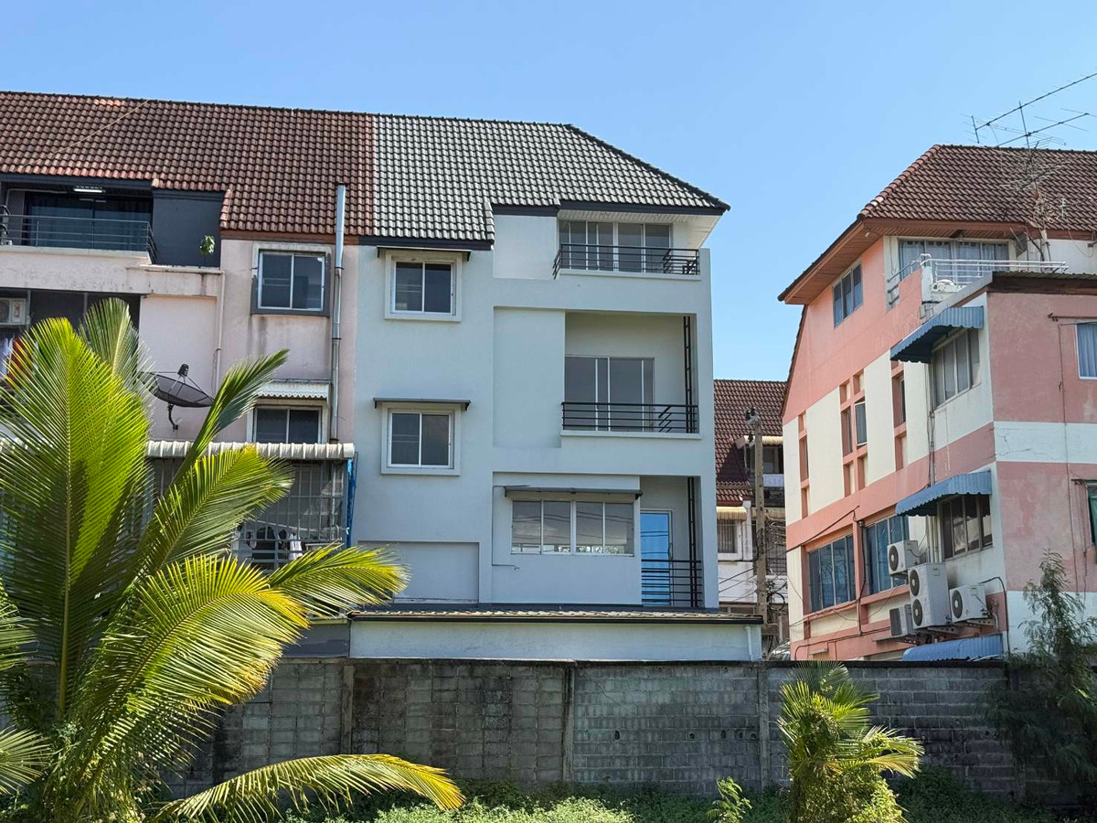 ขายโฮมออฟฟิศรัชดา ห้วยขวาง : สินธานี ลาดพร้าว 80 / 4 ห้องนอน (ขาย), Sinthanee Ladprao 80 / 4 Bedrooms (FOR SALE) JANE046