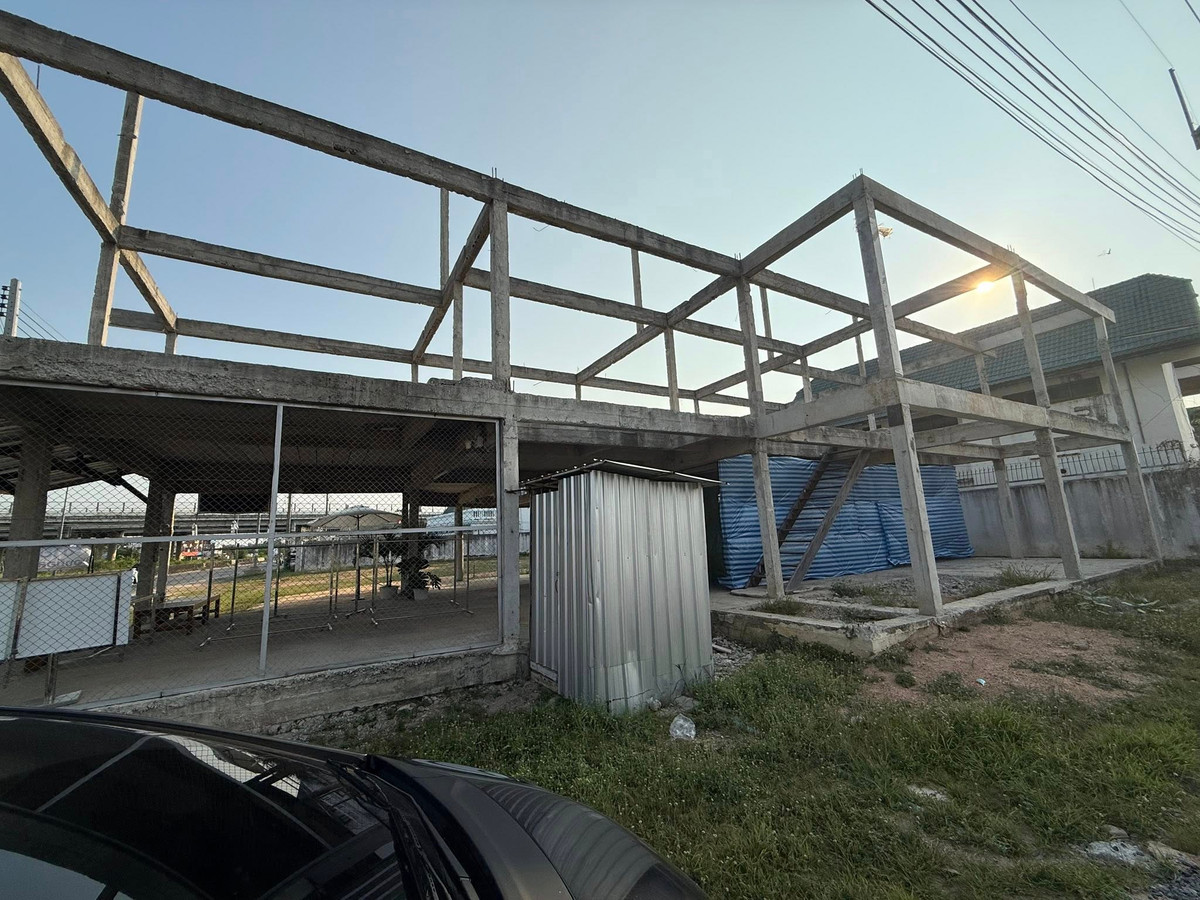 ขายที่ดินพัทยา บางแสน ชลบุรี สัตหีบ : โอกาสทอง! หน้ากว้าง ติดถนนเลียบรถไฟ ใกล้มอเตอร์เวย์ 🔥 ที่ดิน 257 ตร.วา ติดถนนเลียบทางรถไฟ พัทยาเหนือ / (ขาย), Land 257 sq.wah next to the railway side road North Pattaya / (FOR SALE) BEWN124