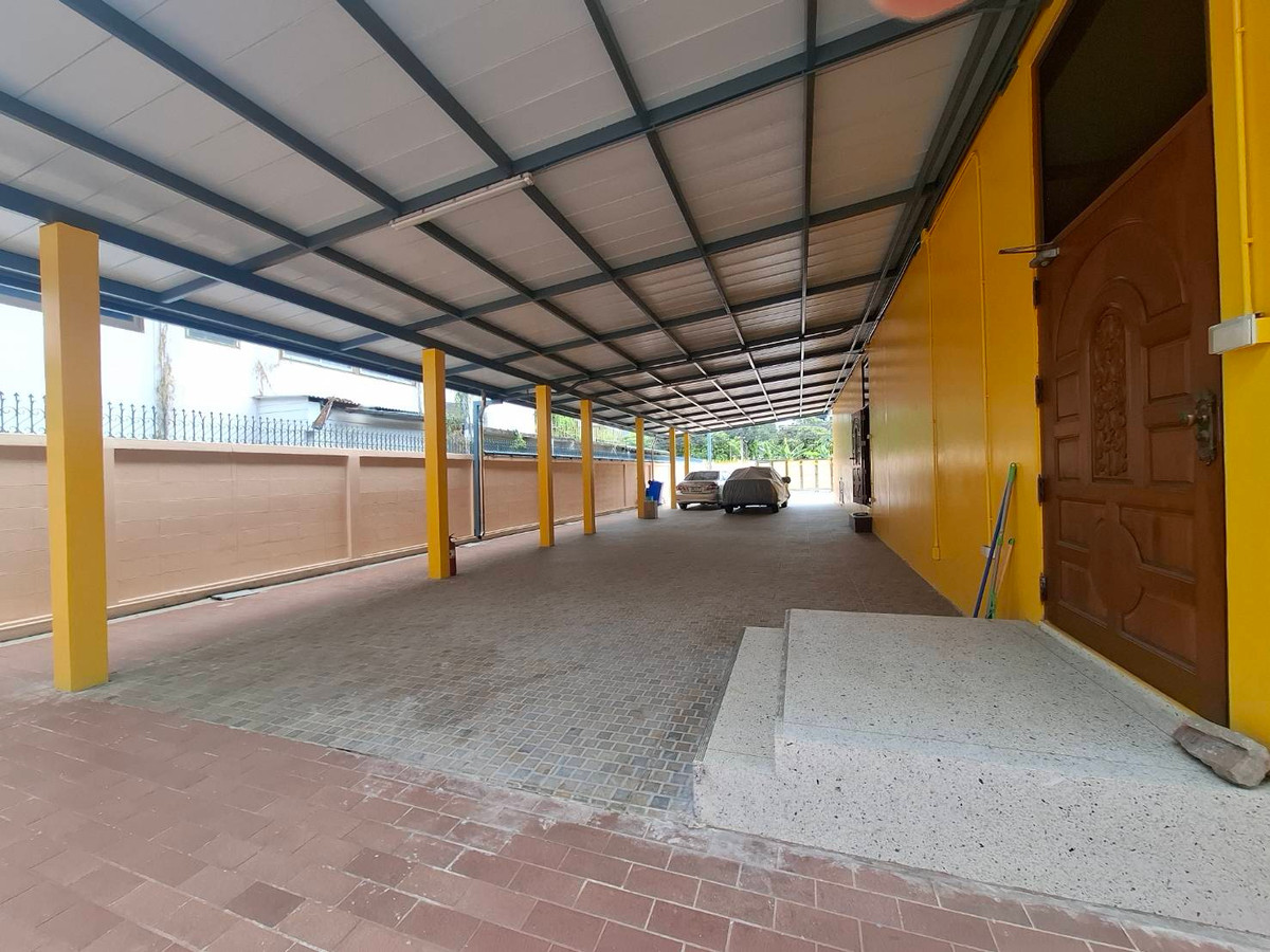 ให้เช่าบ้านลาดพร้าว เซ็นทรัลลาดพร้าว : 🏡 บ้านเดี่ยว 2 ชั้น ย่านลาดพร้าว 15 (ไม่ได้อยู่ในโครงการ)