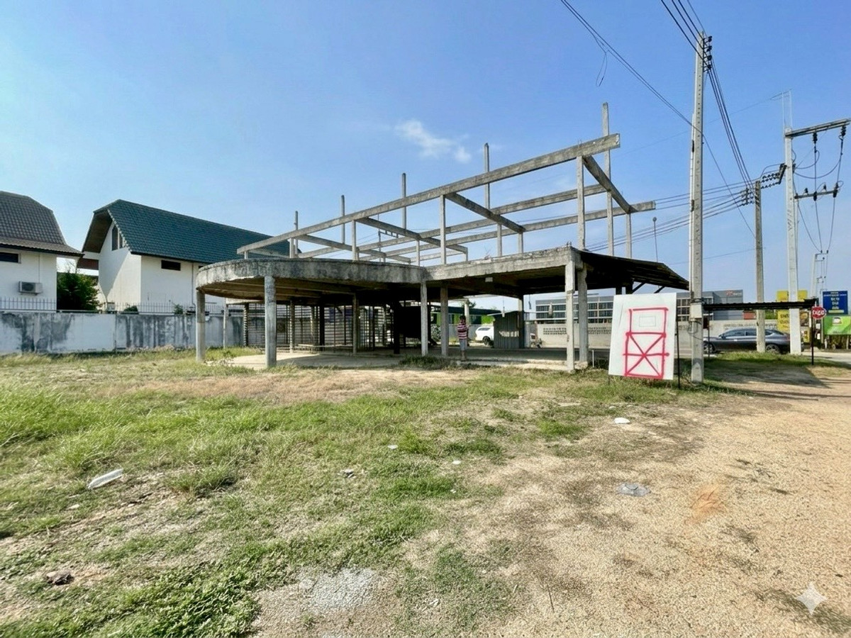 ขายที่ดินพัทยา บางแสน ชลบุรี สัตหีบ : โอกาสทอง! หน้ากว้าง ติดถนนเลียบรถไฟ ใกล้มอเตอร์เวย์ 🔥 ที่ดิน 257 ตร.วา ติดถนนเลียบทางรถไฟ พัทยาเหนือ / (ขาย), Land 257 sq.wah next to the railway side road North Pattaya / (FOR SALE) BEWN124