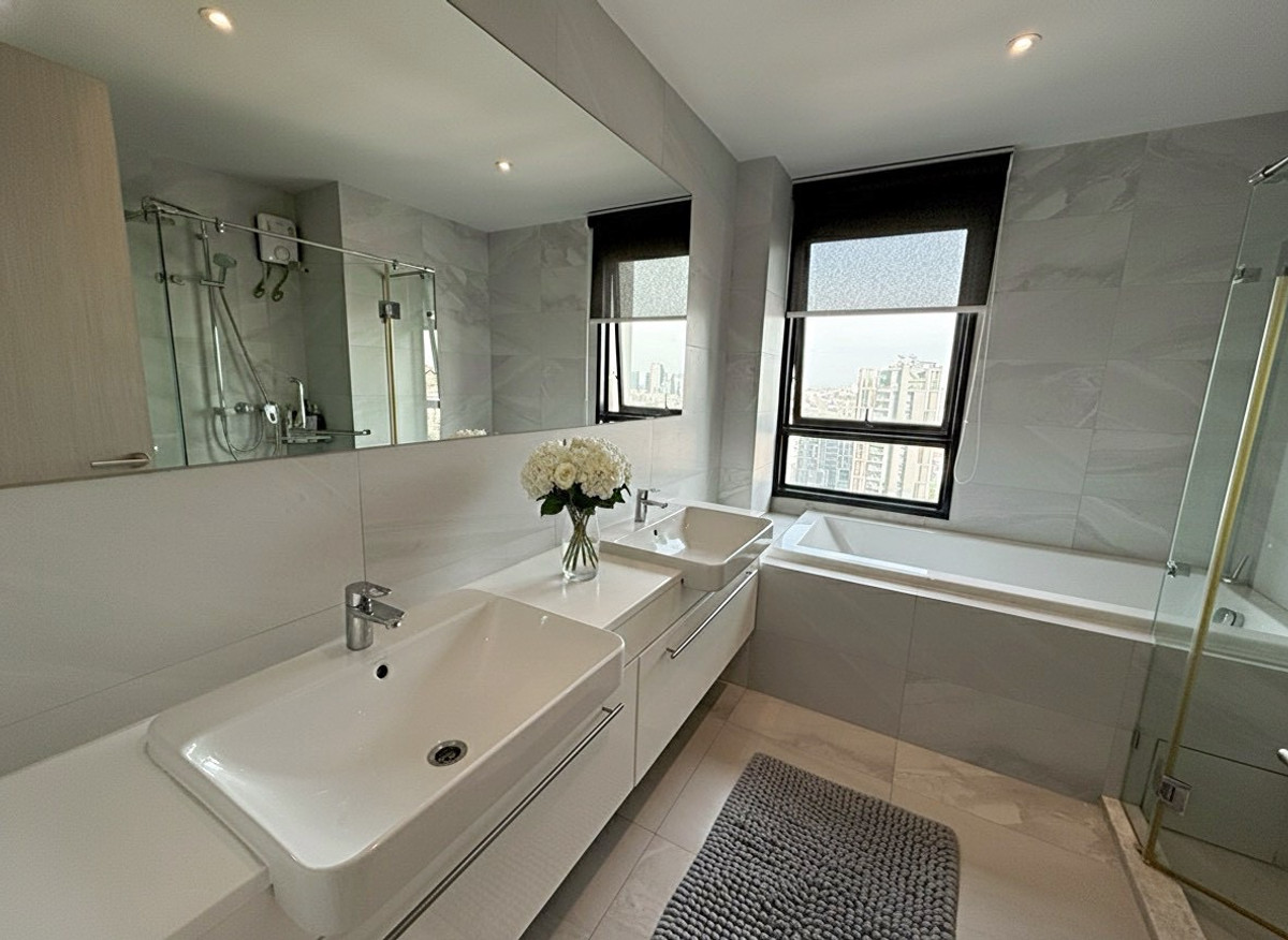 For RentCondoSukhumvit, Asoke, Thonglor : For rent 2 bedrooms, 2 bathrooms, Rhythm Ekkamai.