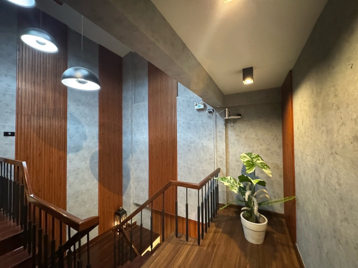 เซ้งร้านค้า/ตลาดนัดสุขุมวิท อโศก ทองหล่อ : เซ้งธุรกิจสปา เอกมัย ตกแต่งไปเยอะมาก เซ้งถูก 1.45 ล้านบาท เหมาะกับคนที่อยู่สายอาชีพสปา ทำธุรกิจเป็น ต่อยอดเป็น มืออาชีพ