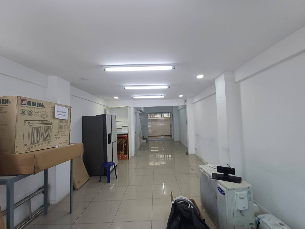 ให้เช่าอาคารพาณิชย์ปทุมธานี รังสิต ธรรมศาสตร์ : ตึก 4 ชั้นให้เช่า รังสิต-คลอง1 | ทำธุรกิจ + อยู่อาศัยได้ในที่เดียว  JSP City | เหมาะทำออฟฟิศ ร้านค้า ครบฟังก์ชัน