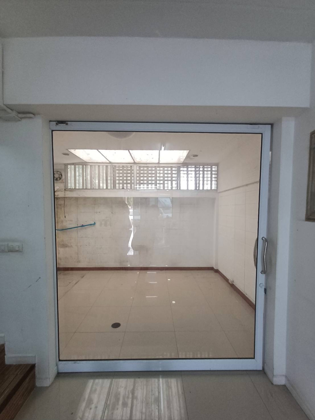 ให้เช่าอาคารพาณิชย์ปทุมธานี รังสิต ธรรมศาสตร์ : ตึก 4 ชั้นให้เช่า รังสิต-คลอง1 | ทำธุรกิจ + อยู่อาศัยได้ในที่เดียว  JSP City | เหมาะทำออฟฟิศ ร้านค้า ครบฟังก์ชัน