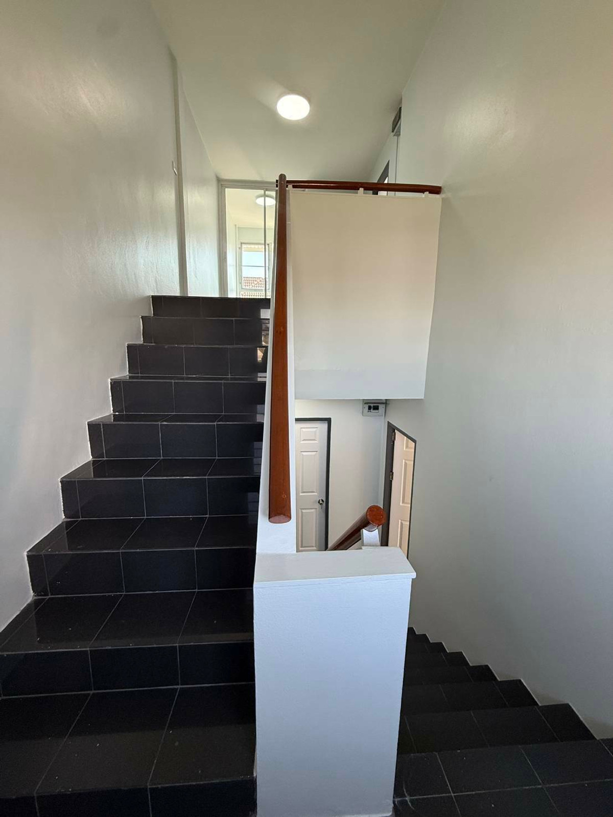 ขายโฮมออฟฟิศรัชดา ห้วยขวาง : สินธานี ลาดพร้าว 80 / 4 ห้องนอน (ขาย), Sinthanee Ladprao 80 / 4 Bedrooms (FOR SALE) JANE046