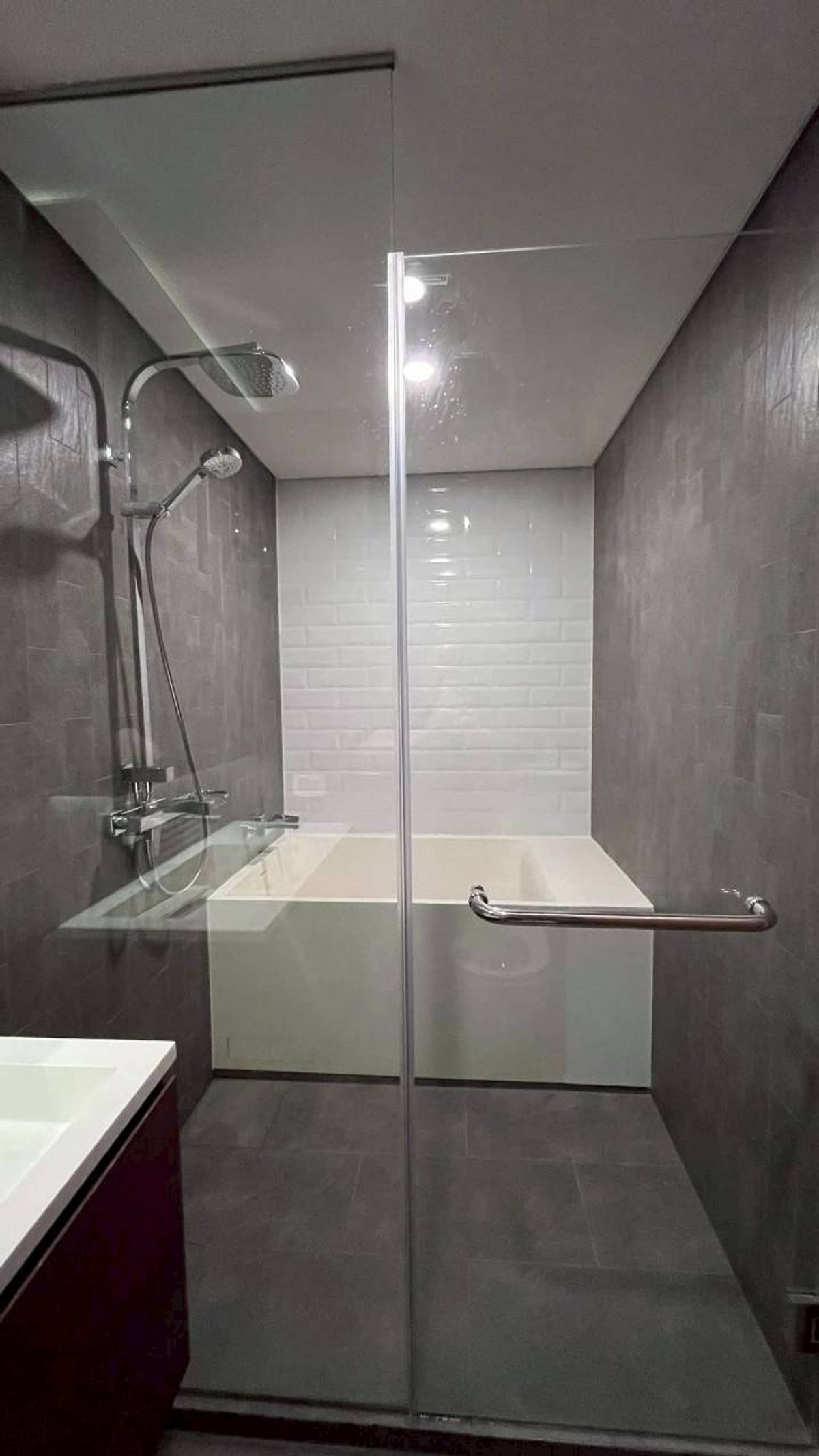 ให้เช่าคอนโดพระราม 9 เพชรบุรีตัดใหม่ RCA : ✅ SMIR112 ✅ Line : @p2nproperty