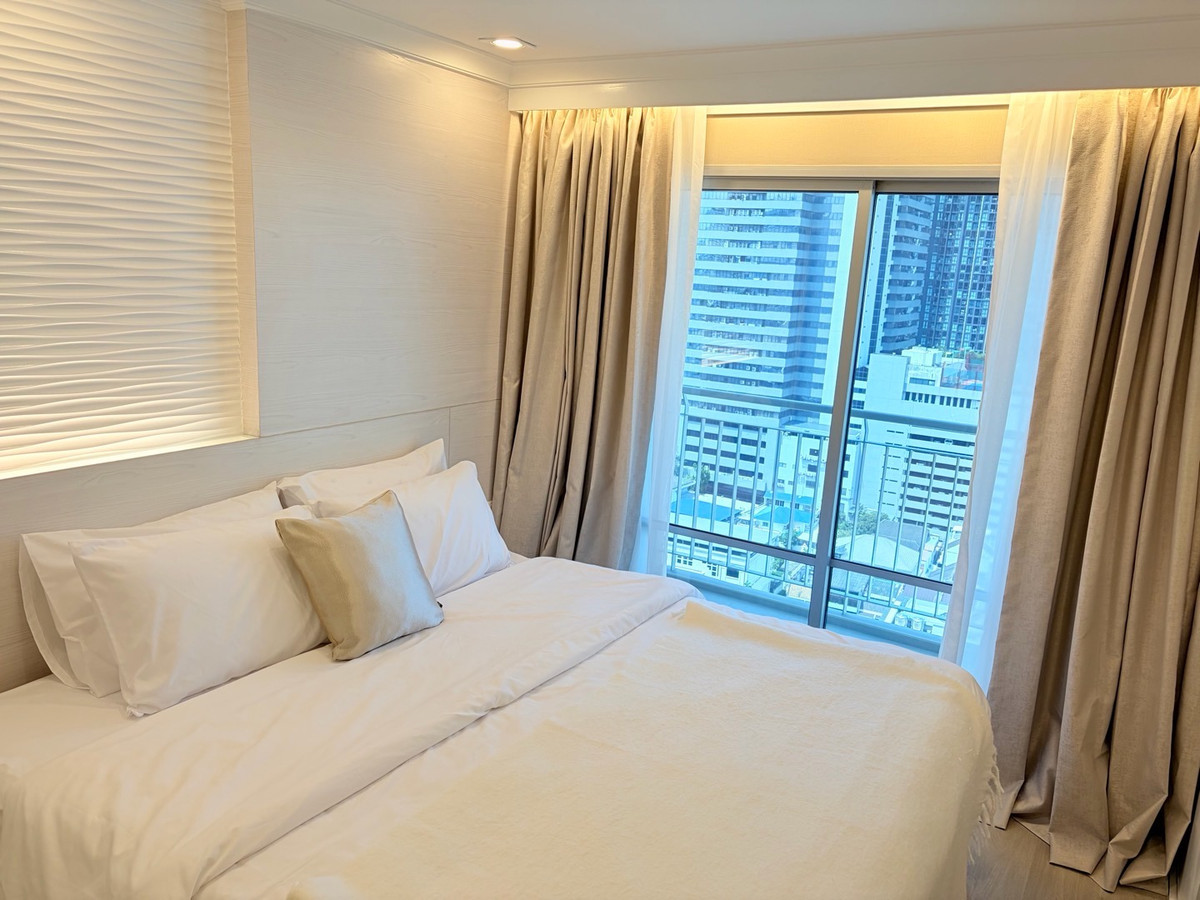 For SaleCondoRama9, Petchburi, RCA : Lumpini Place Rama 9 – For Sale
✨ 1 Bedroom | 37 sqm