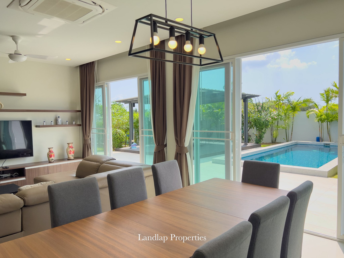 ให้เช่าพัทยา บางแสน ชลบุรี สัตหีบ : ให้เช่าบ้านเดี่ยวพัทยา พร้อสระว่ายน้ำส่วนตัว ระบบน้ำเกลือ บรรยากาศเงียบสงบ รายล้อมด้วยสวนสีเขียว ให้ความเป็นส่วนตัวสูง เหมาะสำหรับการอยู่อาศัยและพักผ่อนอย่างแท้จริง