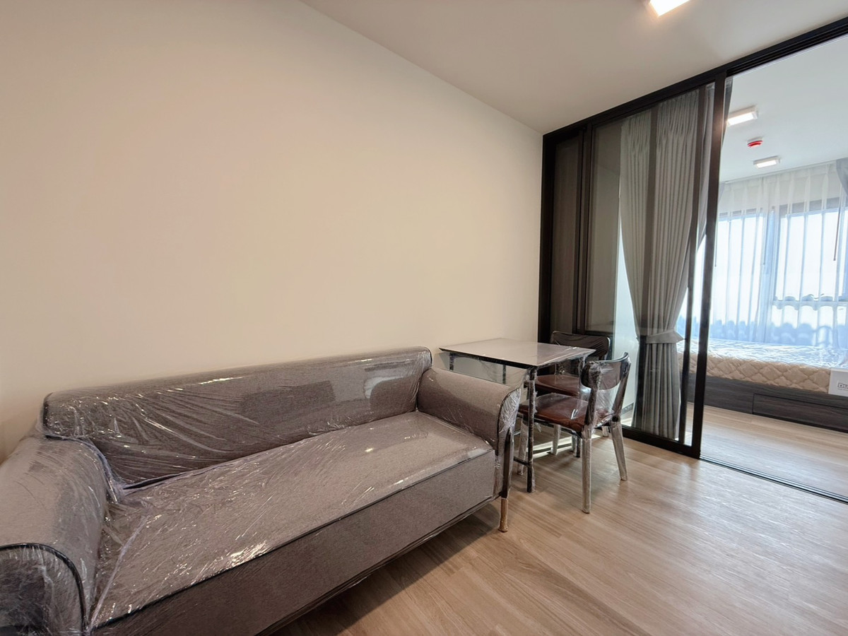 For RentCondoKasetsart, Ratchayothin : Condo for rent, Chapter One More Kaset, near Kasetsart University, Bang Khen, about 500 meters, and near BTS Kasetsart University Station, about 750 meters.