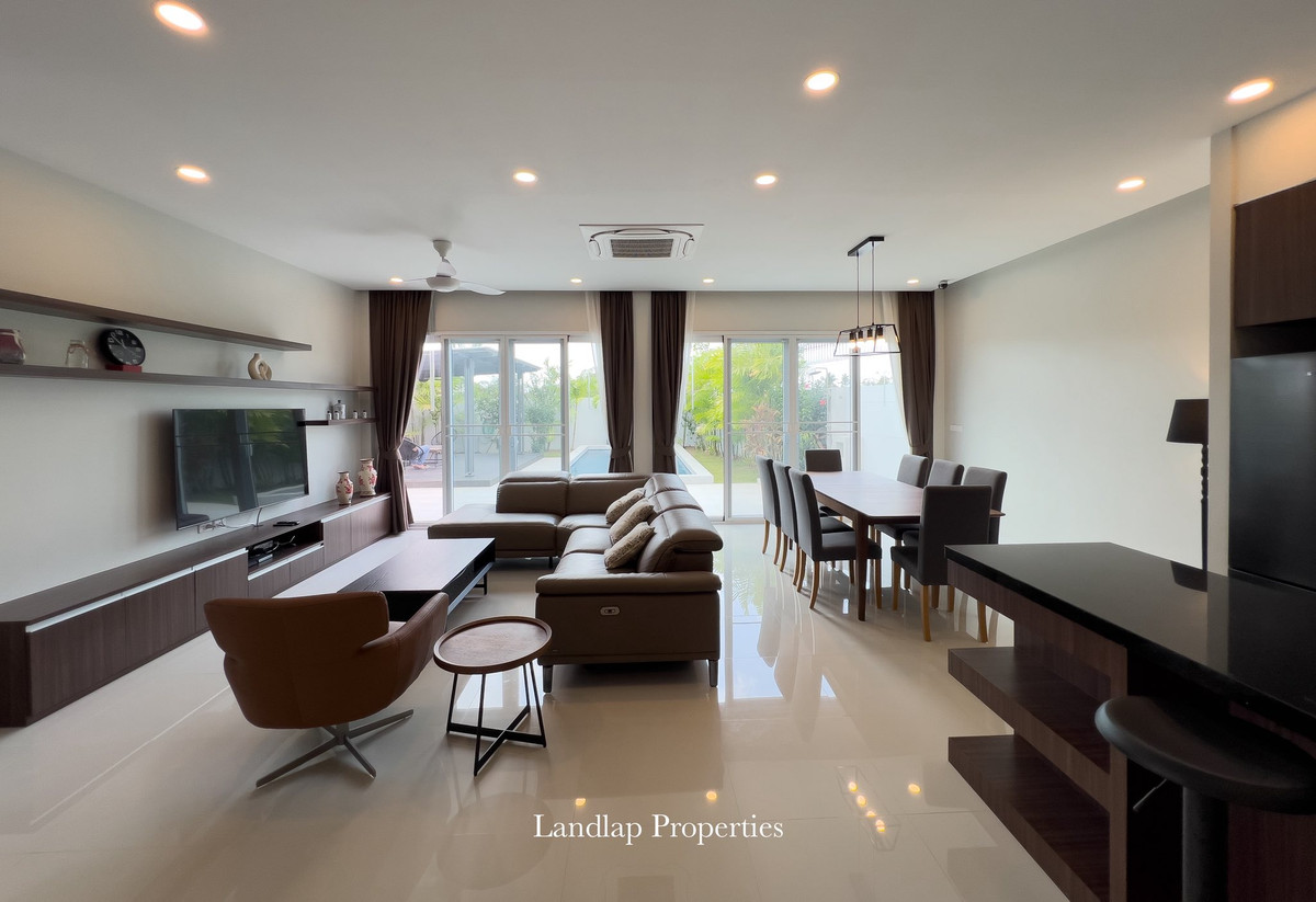 ให้เช่าพัทยา บางแสน ชลบุรี สัตหีบ : ให้เช่าบ้านเดี่ยวพัทยา พร้อสระว่ายน้ำส่วนตัว ระบบน้ำเกลือ บรรยากาศเงียบสงบ รายล้อมด้วยสวนสีเขียว ให้ความเป็นส่วนตัวสูง เหมาะสำหรับการอยู่อาศัยและพักผ่อนอย่างแท้จริง