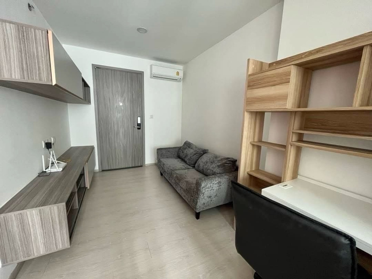 ให้เช่าคอนโดวิภาวดี ดอนเมือง หลักสี่ : 📍โครงการ : KnightsBridge Phaholyothin Interchange 
🚝 ใกล้ : BTS สถานีวัดพระศรีมหาธาตุ 300 เมตร
💵 ราคาเช่า : 13,000 บาท / เดือน