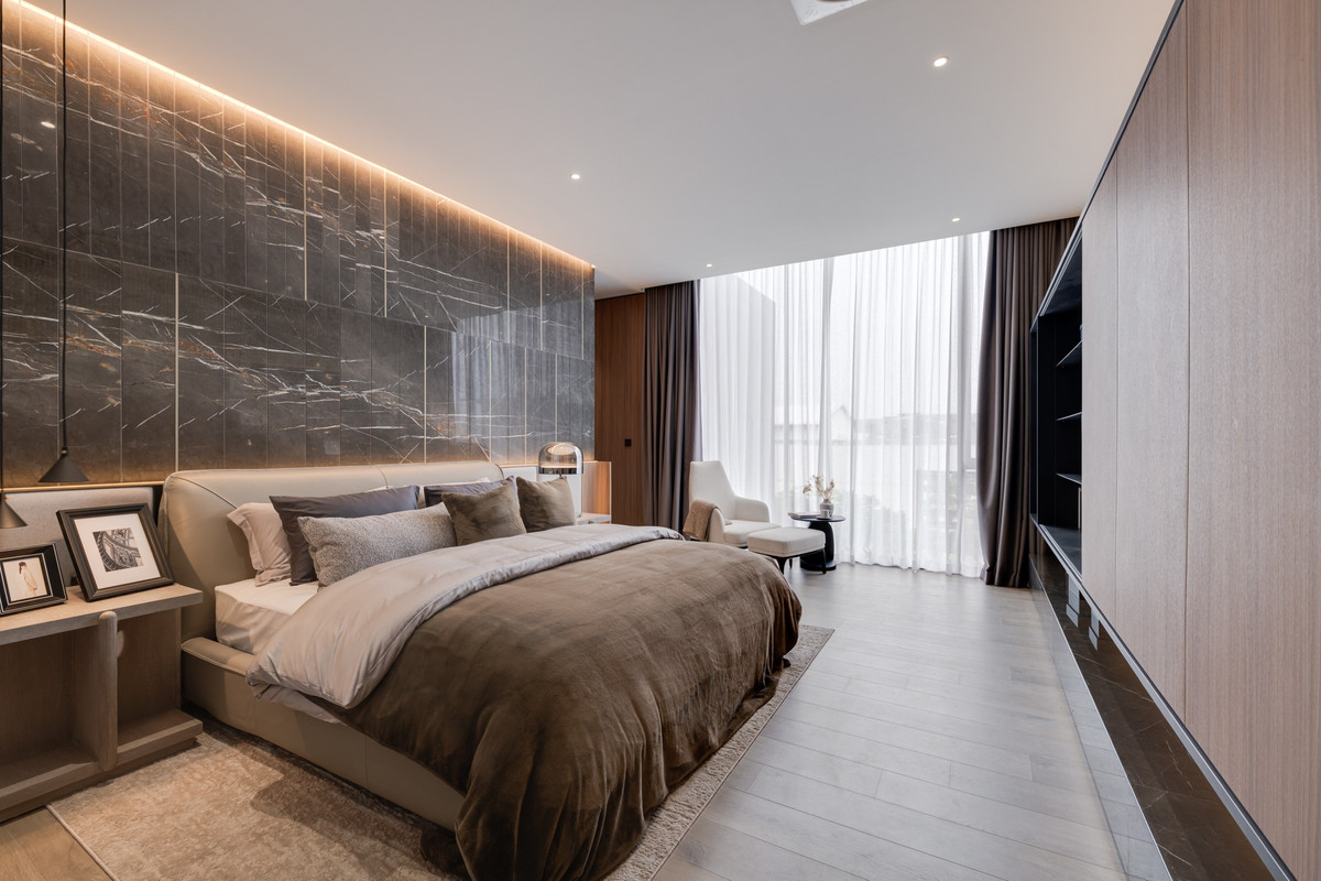 ขายบ้านบางนา แบริ่ง ลาซาล : 🚩[𝐒𝐏𝐄𝐂𝐈𝐀𝐋 𝐔𝐍𝐈𝐓] ราคาพิเศษเพียงหลังเดียวเท่านั้น | 𝐌𝐎𝐓𝐈𝐅 สุขุมวิท - บางนา บ้านเดี่ยวหรู 3 ชั้น พร้อมสระว่ายน้ำส่วนตัว พื้นที่ใช้สอยกว่า 500 ตร.ม. โครงการมีเพียง 14 ยูนิตเท่านั้น นัดหมายเยี่ยมชมโครงการ 095-424-3656 หรือแอด LINE จากเบอร์โทร