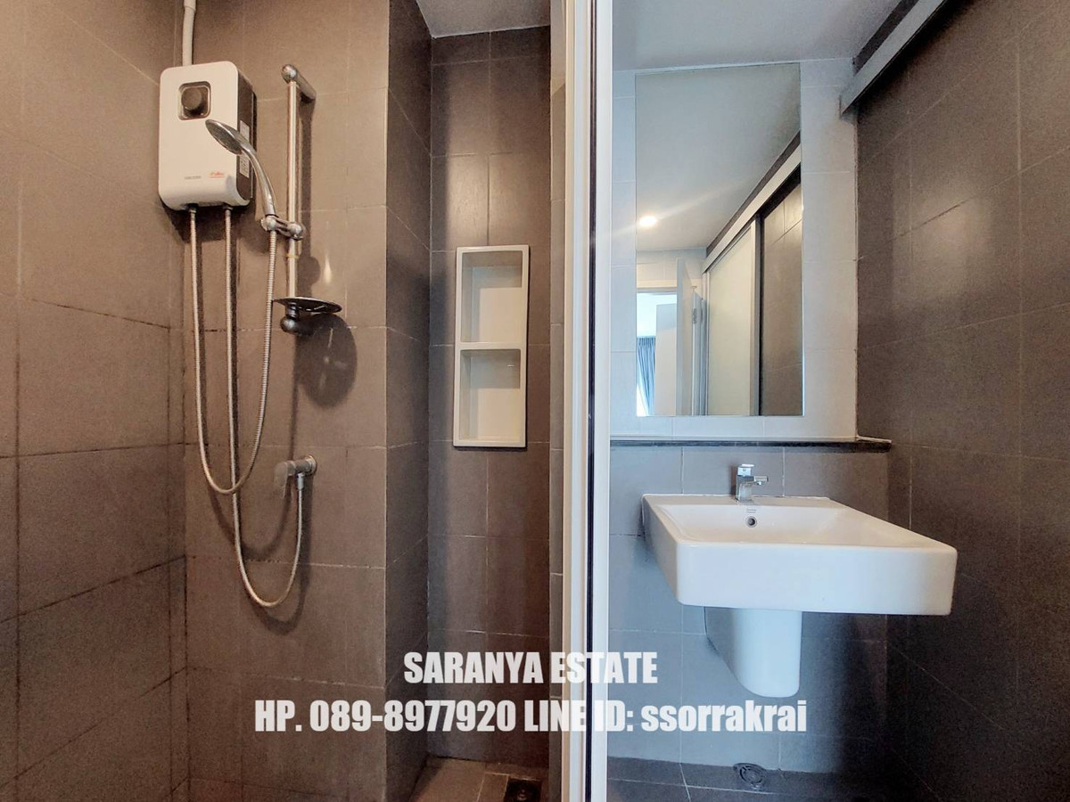 For RentCondoKasetsart, Ratchayothin : Elio Del Moss Phaholyothin 34 46 sqm. 2 bedrooms, 1 bathroom, pool view, rent 20,000 baht Agent Saranya 0898977920 Line ID ssorrakrai Elio Del Moss Phaholyothin 34 2 bedrooms 1 bathroom for rent 46 Sqm. 2 bedrooms 1 bathroom swimming pool view Bht. 2 
 
