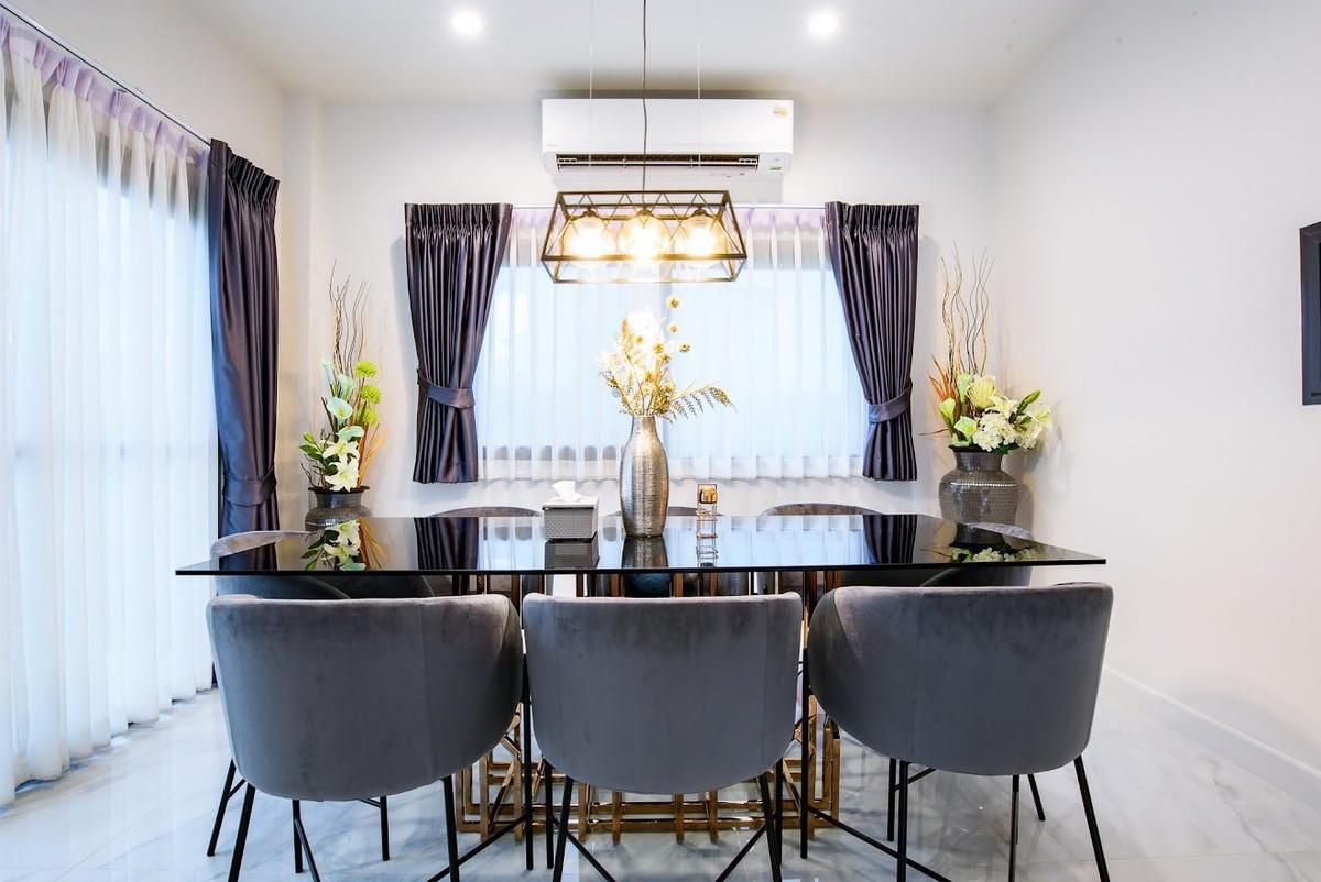 For SaleHousePattaya, Bangsaen, Chonburi : Supalai Park Ville Pattaya for sale | 2-story detached house, wide area, with furniture.