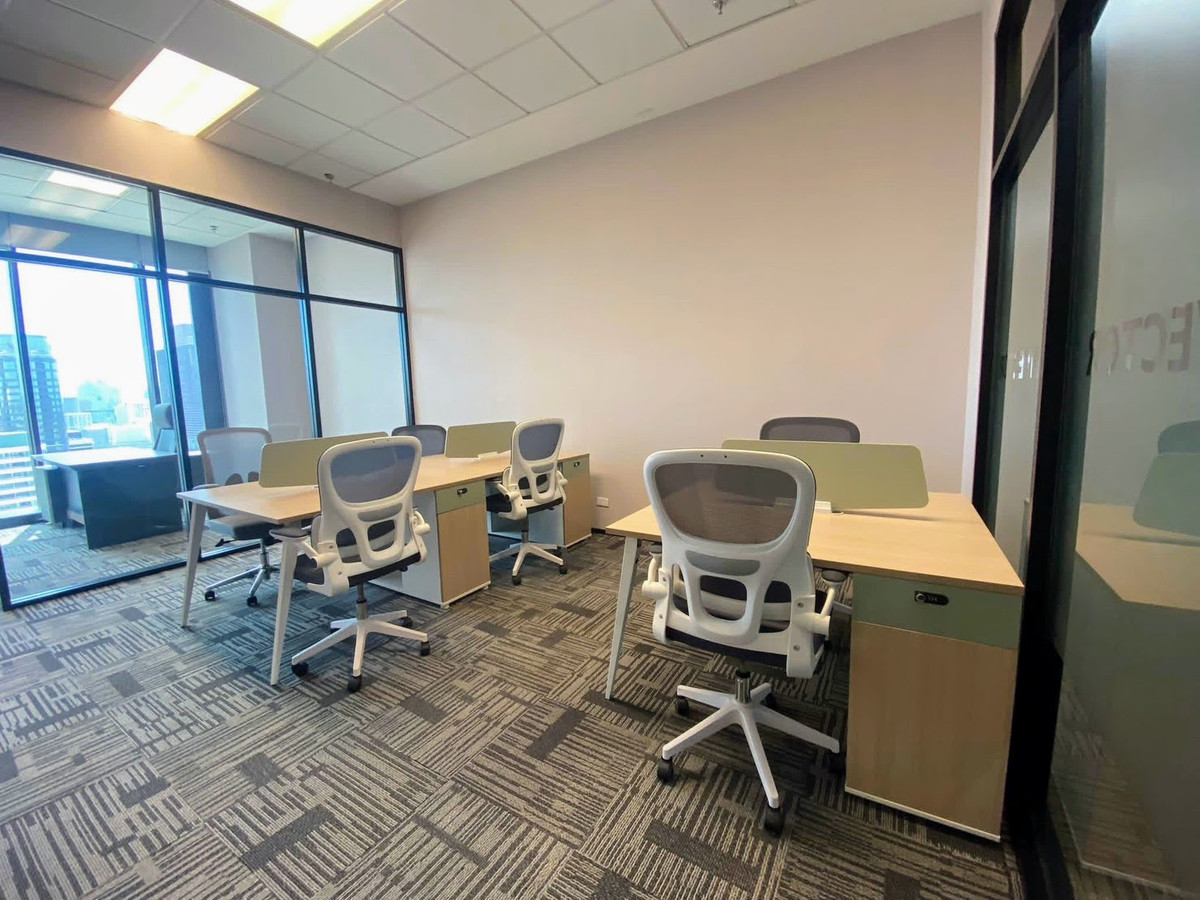 For RentOfficeWitthayu, Chidlom, Langsuan, Ploenchit : OK Space @PIER111 38sqm Serviced Office For Rent Opposite CentralWorld Ratchaprasong Near BTS Chidlom Pratunam Siam Paragon