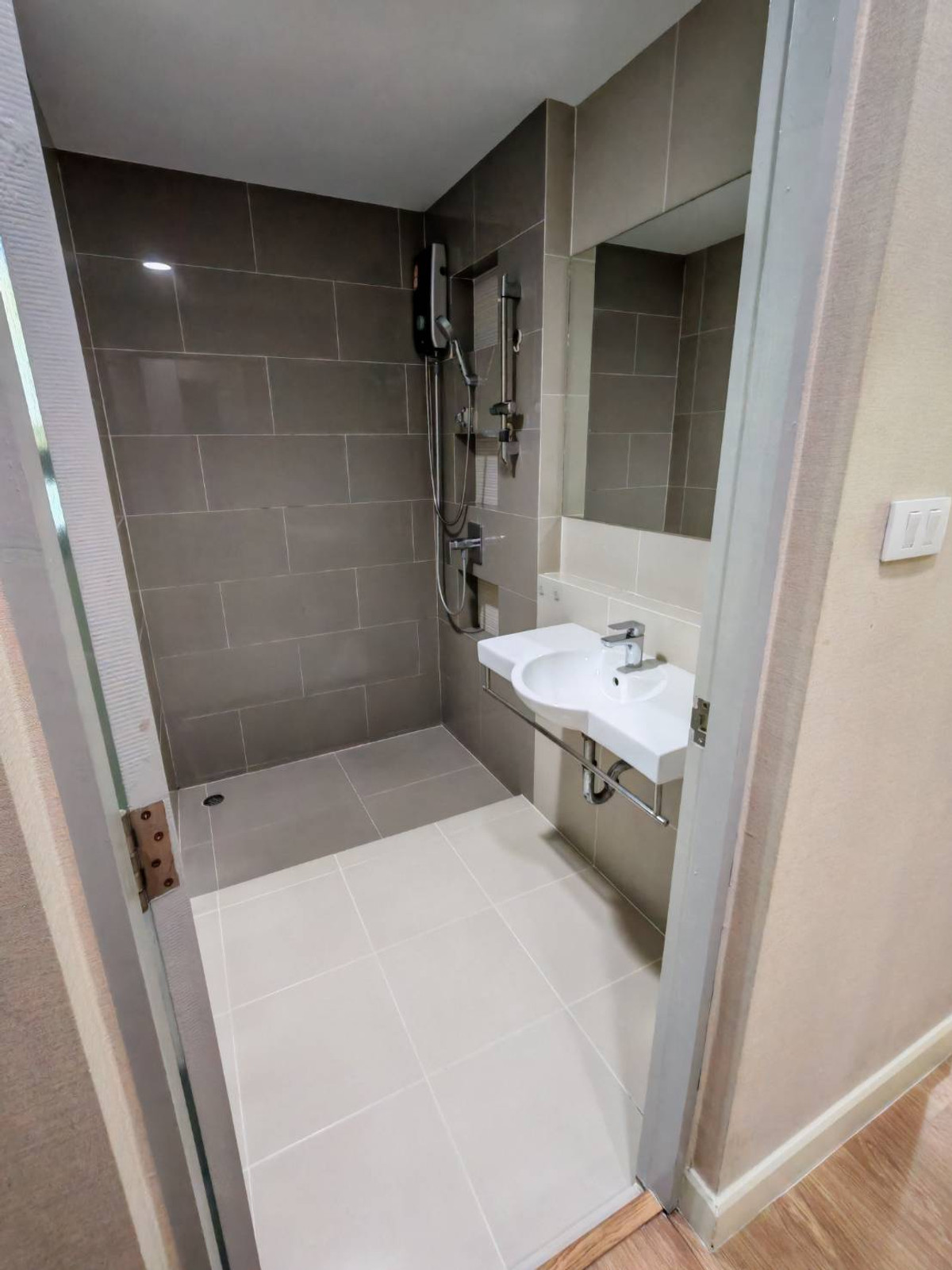 ให้เช่าบ้านนวมินทร์ รามอินทรา : ให้เช่าบ้านเดี่ยว ไลฟ์ บางกอก บูเลอวาร์ด รามอินทรา 65 (53 ตร.ว.) 4 นอน 3 น้ำ แปลงหน้าสวน พร้อมอยู่