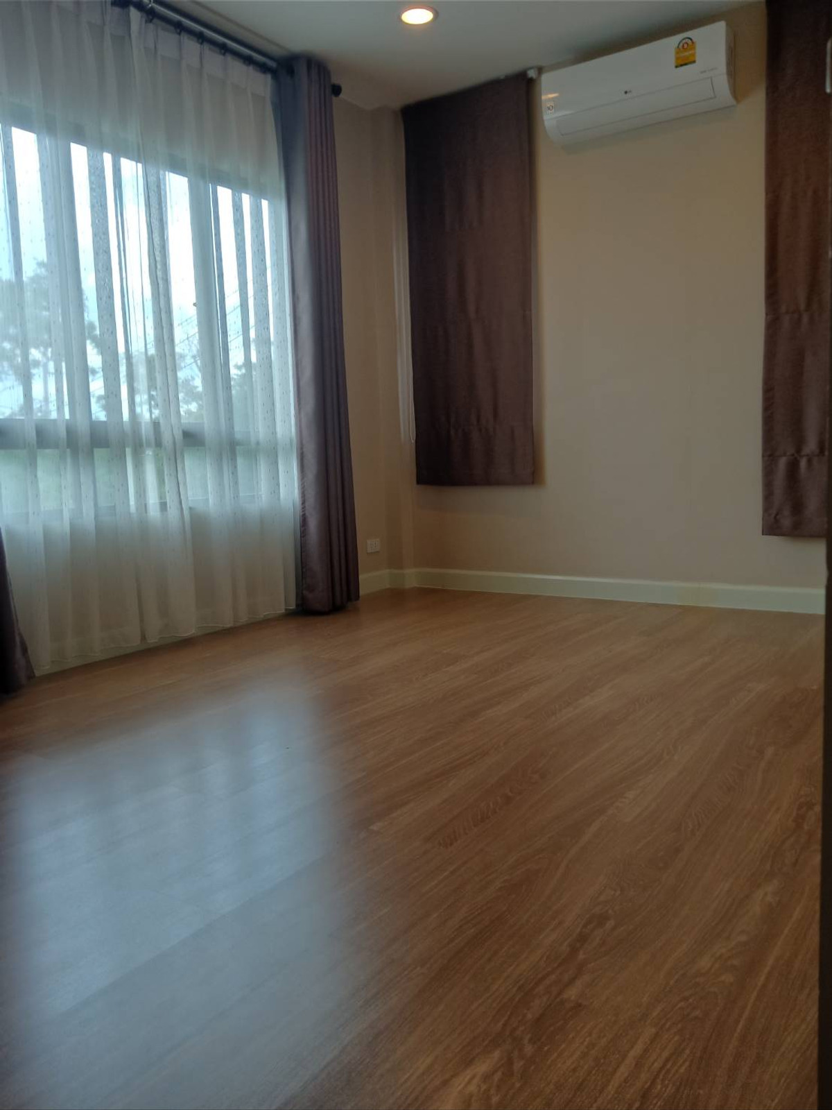 ให้เช่าบ้านนวมินทร์ รามอินทรา : ให้เช่าบ้านเดี่ยว ไลฟ์ บางกอก บูเลอวาร์ด รามอินทรา 65 (53 ตร.ว.) 4 นอน 3 น้ำ แปลงหน้าสวน พร้อมอยู่