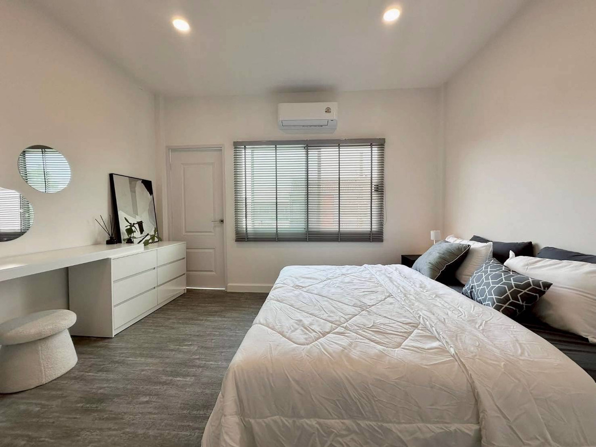 ทาวน์โฮมโชคชัย4 ลาดพร้าว71 : ขาย / ให้เช่า ทาวน์เฮ้าส์ 2 ชั้น โชคชัย 4 ซอย 38 รหัสทรัพย์ : T8239