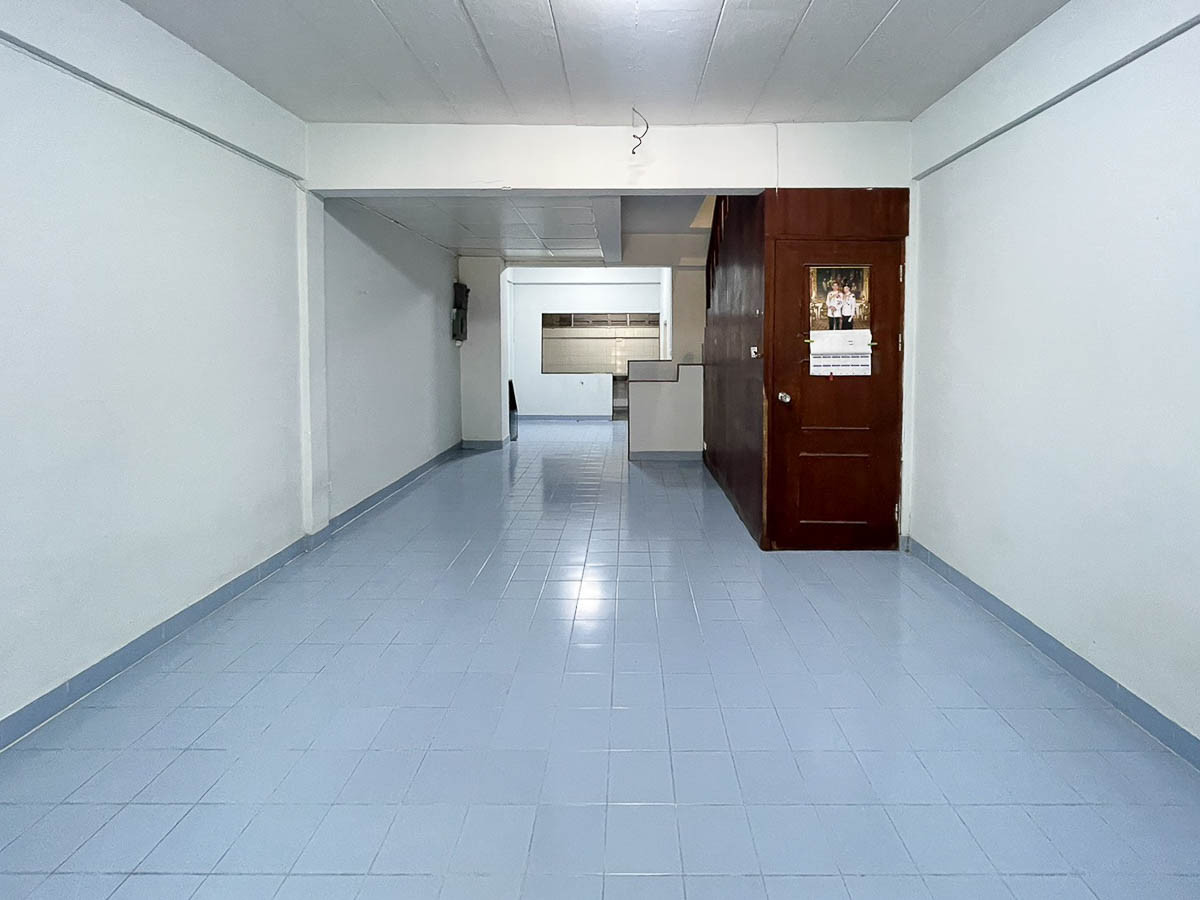 ขายทาวน์โฮมแจ้งวัฒนะ เมืองทอง : ขาย บ้าน Flowery Home ปากเกร็ด บ้านทาวน์เฮาส์ 2 ชั้น แบบ 2 ห้องนอน 17 ตรว 110 ตรม สภาพดี ใกล้ ติวานนท์ ศรีสมาน ดอนเมือง อิมแพ็ค เมืองทองธานี แจ้งวัฒนะ : EL26S-002