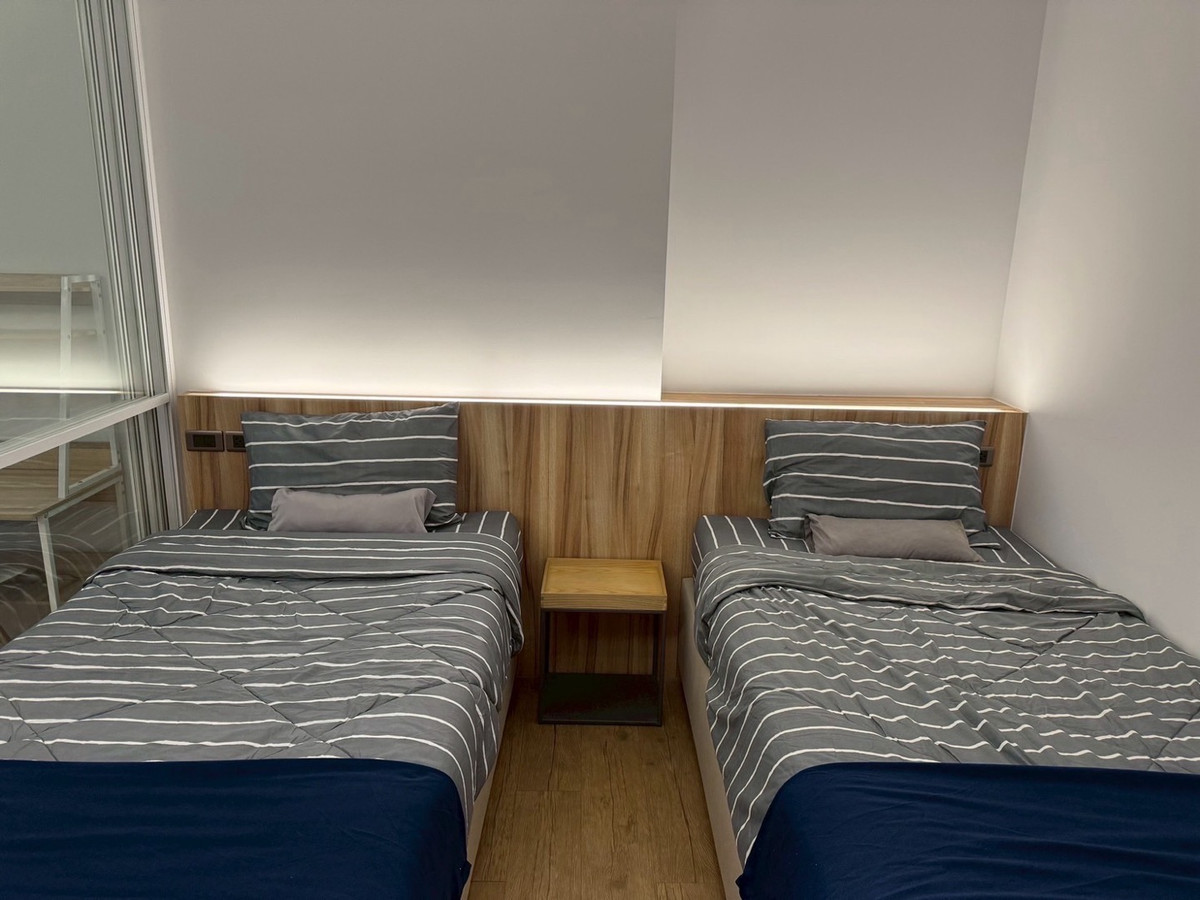 For RentCondoSiam Paragon ,Chulalongkorn,Samyan : For rent: Triple Y Residence (Triple Y Residence). If interested in negotiating the price, add Line @condo168 (with @ in front as well)