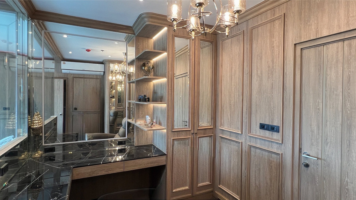 For SaleCondoPinklao, Charansanitwong : ✅ Newly renovated condo in Modern Luxury style, move-in ready with pool view, quiet and private ✅ The Tree RIO Bang-Aor Station