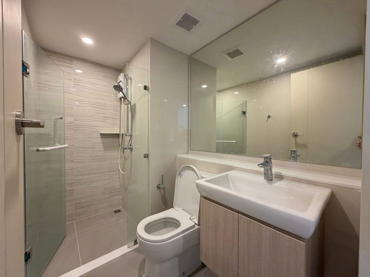 ให้เช่าคอนโดคลองเตย กล้วยน้ำไท : 🌸🌸คอนโดใหม่ ห้องใหม่ LIFE พระรามสี่ อโศก ใกล้Mrt ศูนย์สิริกิตติ์เพียง350 เมตร 2 นอน 1 น้ำ Duplex ห้องสวย วิวดี แต่งครบ พร้อมอยู่ ส่วนกลางดีมาก ทำเลโค้งแม่น้ำ เจ้าพระยา สนใจนัดชมได้เลย ยินดีต้อนรับนะคะ😊 พร้อมนำดูส่วนกลางโครงการทั้งหมดค่ะ 