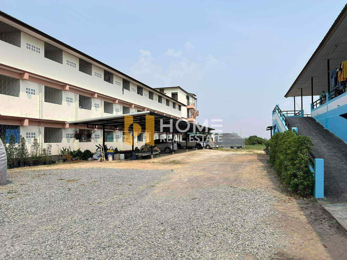 ขายกิจการโรงแรม & กิจการอพาร์ตเมนต์พัทยา บางแสน ชลบุรี สัตหีบ : อพาร์ตเมนต์ ซอยร้อยห้อง บ่อวิน / 14 ห้อง (ขาย), Apartment Soi Roi Hong Bowin / 14 Rooms (FOR SALE) YEAN149