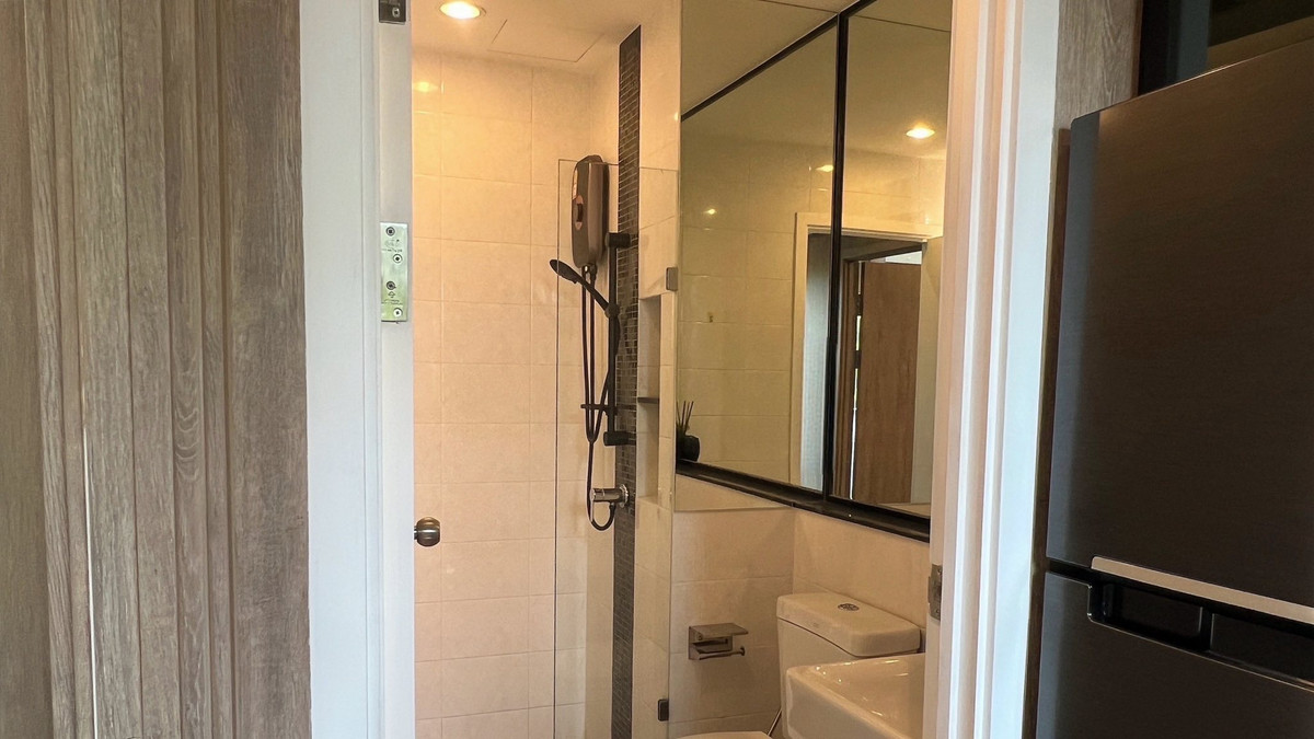 For SaleCondoPinklao, Charansanitwong : ✅ Newly renovated condo in Modern Luxury style, move-in ready with pool view, quiet and private ✅ The Tree RIO Bang-Aor Station