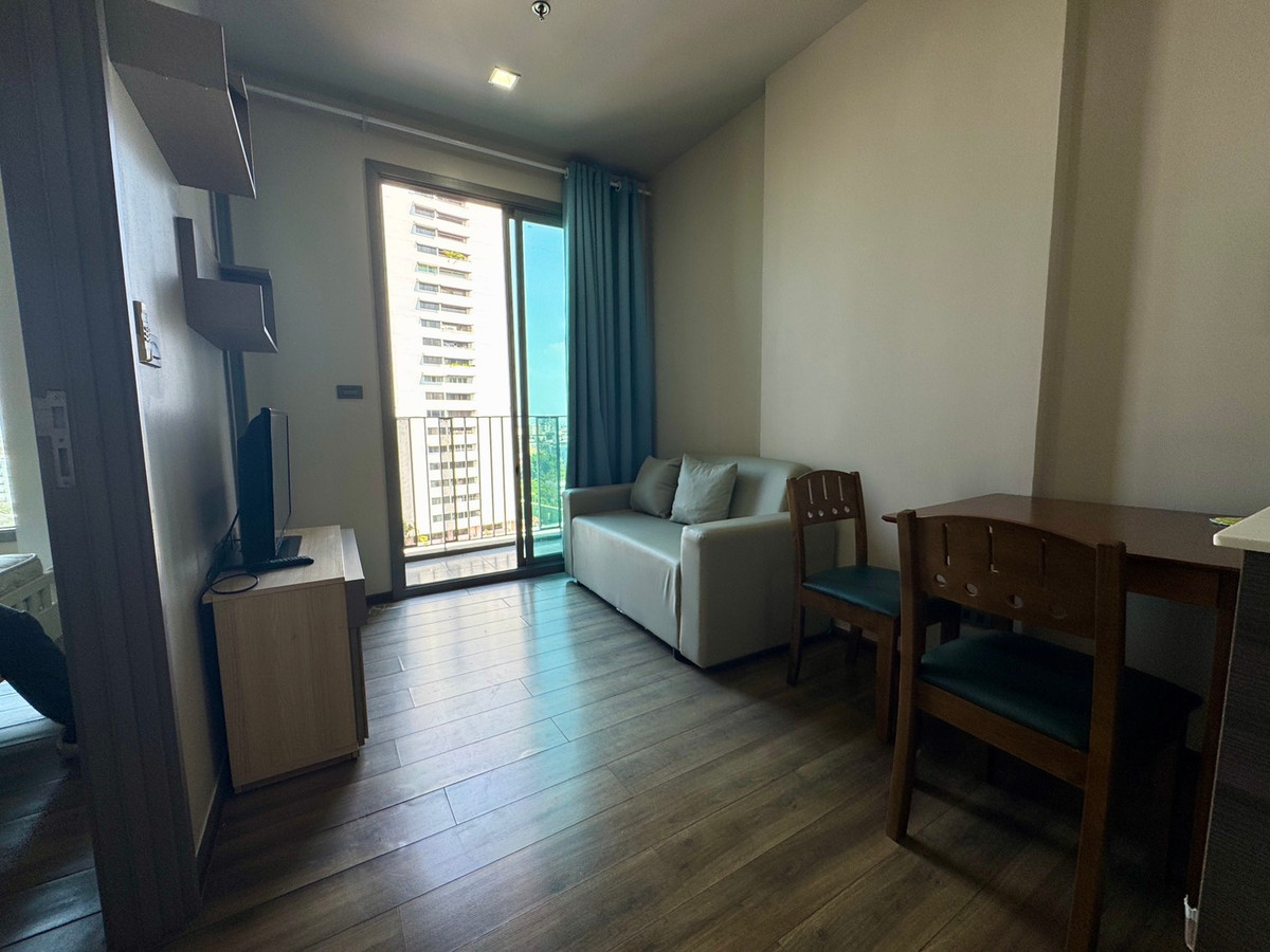 For RentCondoSukhumvit, Asoke, Thonglor : Best Price ‼️ For rent Ceil by Sansiri, very beautiful room, very good price, fully furnished. Ready to move in ✨