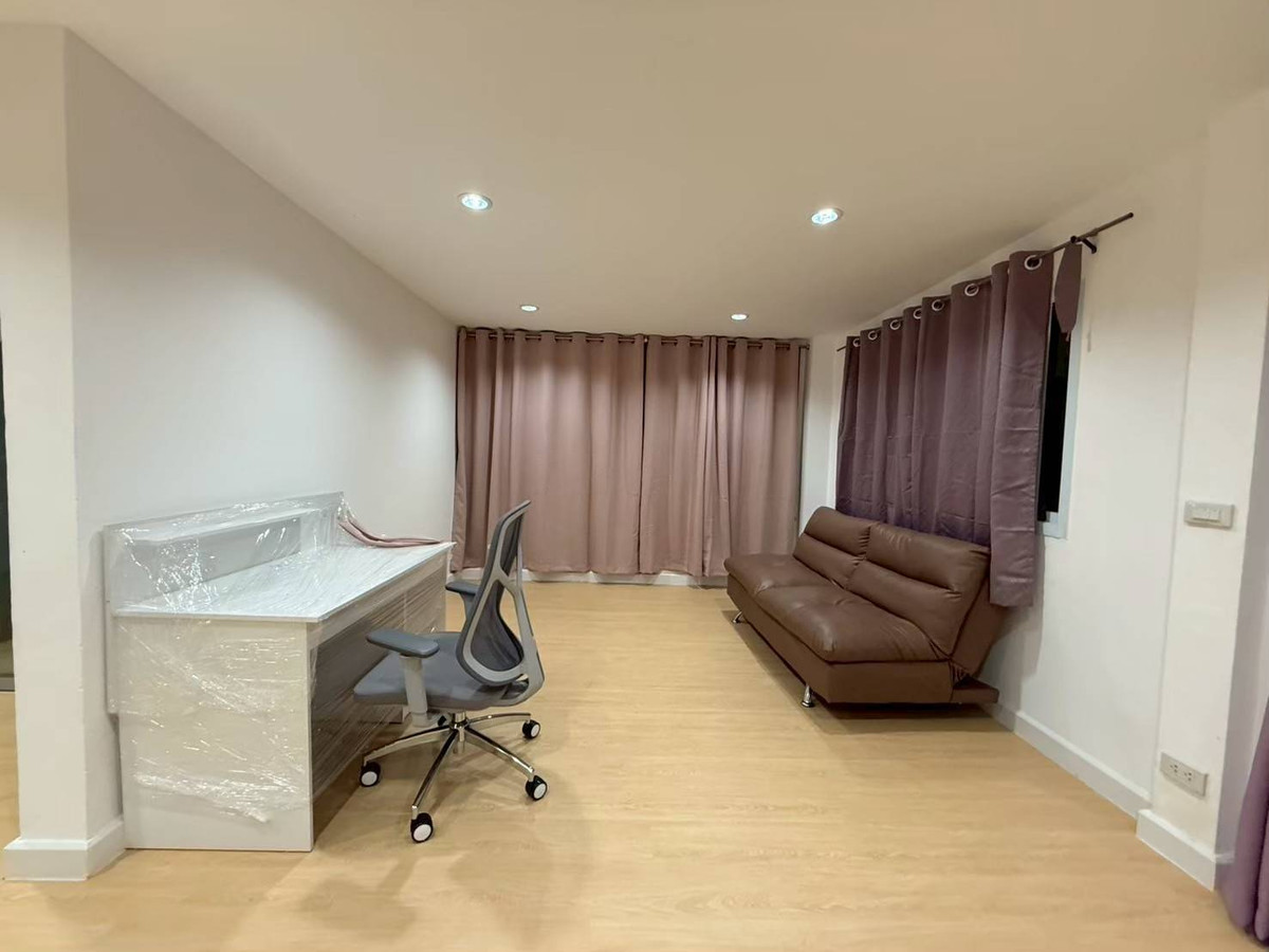 ให้เช่าบ้านบางนา แบริ่ง ลาซาล : ให้เช่า บ้านเดี่ยว 2 ชั้น ม.กฤตยา ใกล้สนามกอล์ฟซัมมิท วินด์มิลล์บ้านสวย พร้อมอยู่ ราคา 20,000 บาท