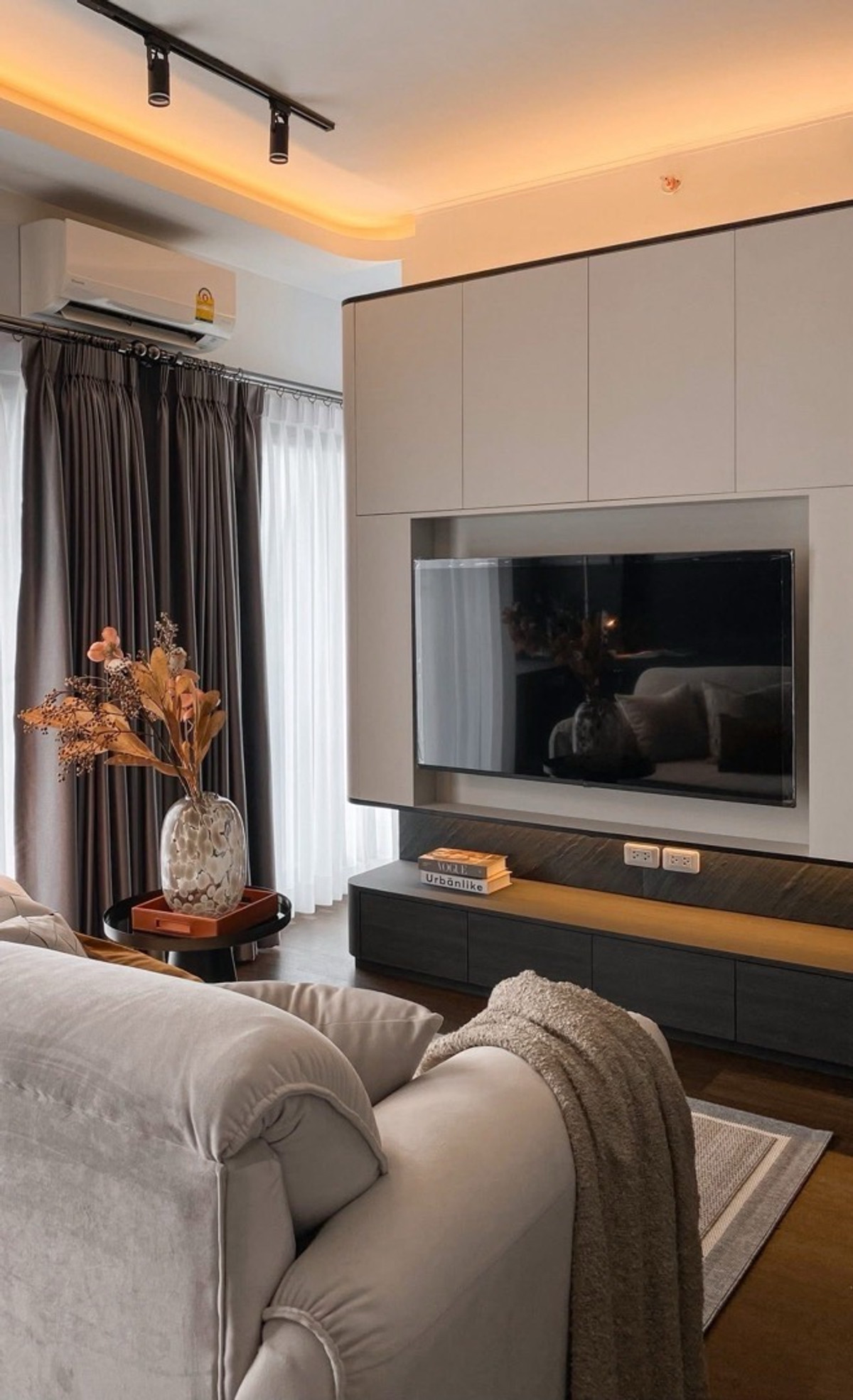 ขายคอนโดพระราม 9 เพชรบุรีตัดใหม่ RCA : ขายคอนโด Ideo New Rama 9