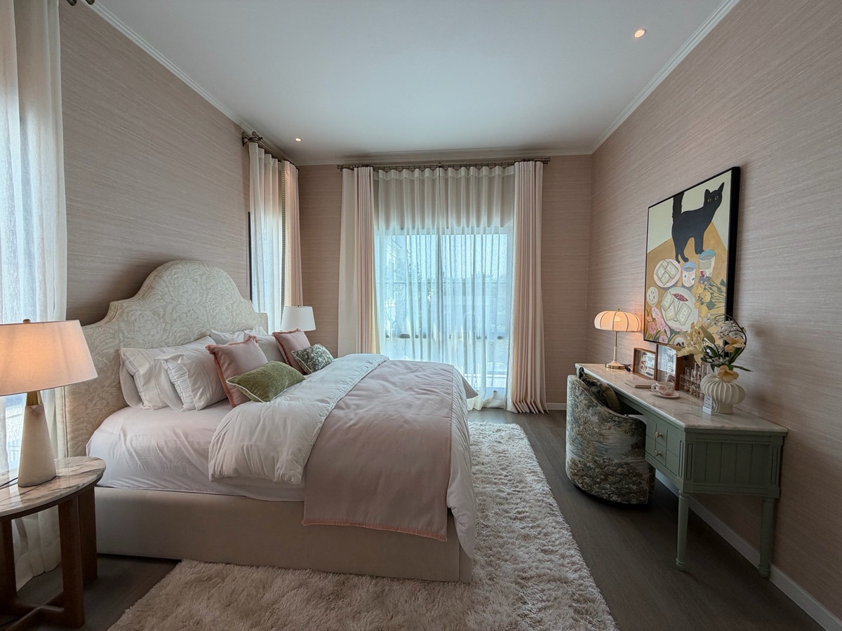 ให้เช่าบ้านบางนา แบริ่ง ลาซาล : ให้เช่าบ้านเดี่ยวหรู เศรษฐสิริ บางนา กม.10 บ้านเดี่ยวดีไซน์โมเดิร์น เรียบหรู ฟังก์ชันลงตัว เหมาะสำหรับครอบครัวที่ต้องการความเป็นส่วนตัวในโครงการระดับพรีเมียม