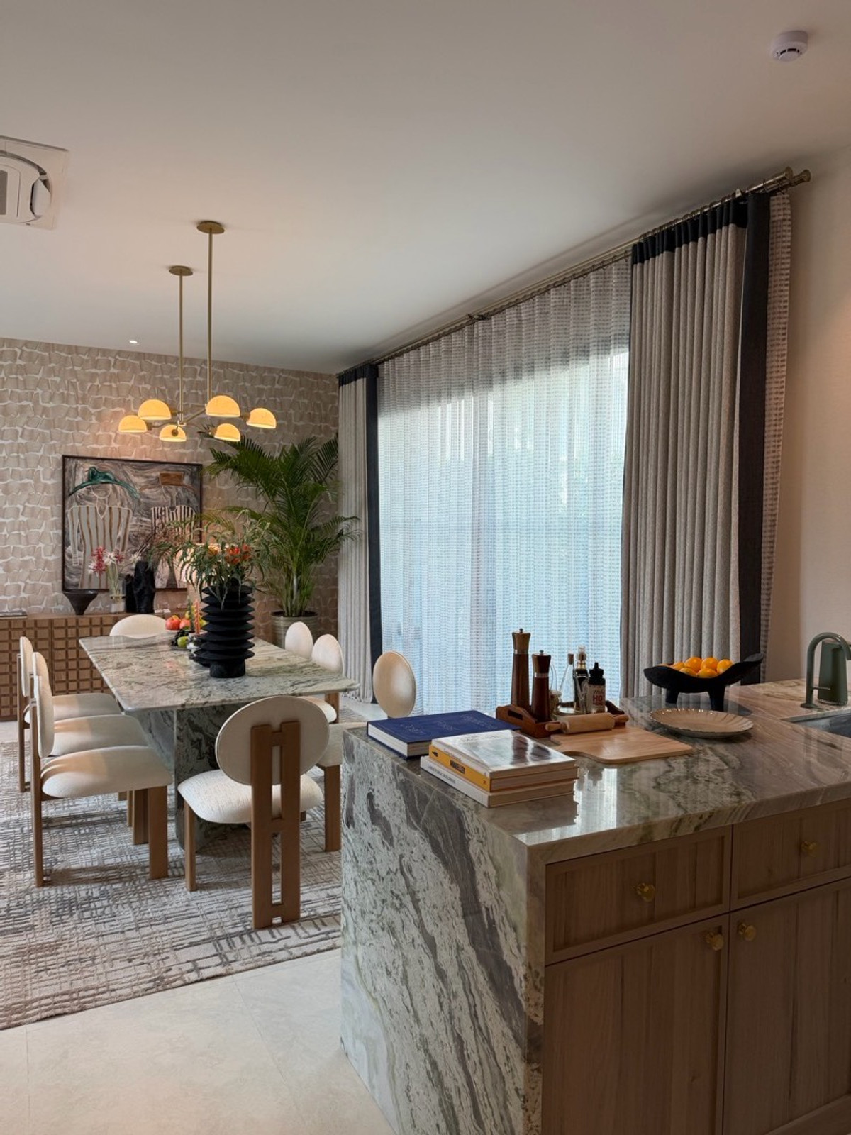 ให้เช่าบ้านบางนา แบริ่ง ลาซาล : ให้เช่าบ้านเดี่ยวหรู เศรษฐสิริ บางนา กม.10 บ้านเดี่ยวดีไซน์โมเดิร์น เรียบหรู ฟังก์ชันลงตัว เหมาะสำหรับครอบครัวที่ต้องการความเป็นส่วนตัวในโครงการระดับพรีเมียม