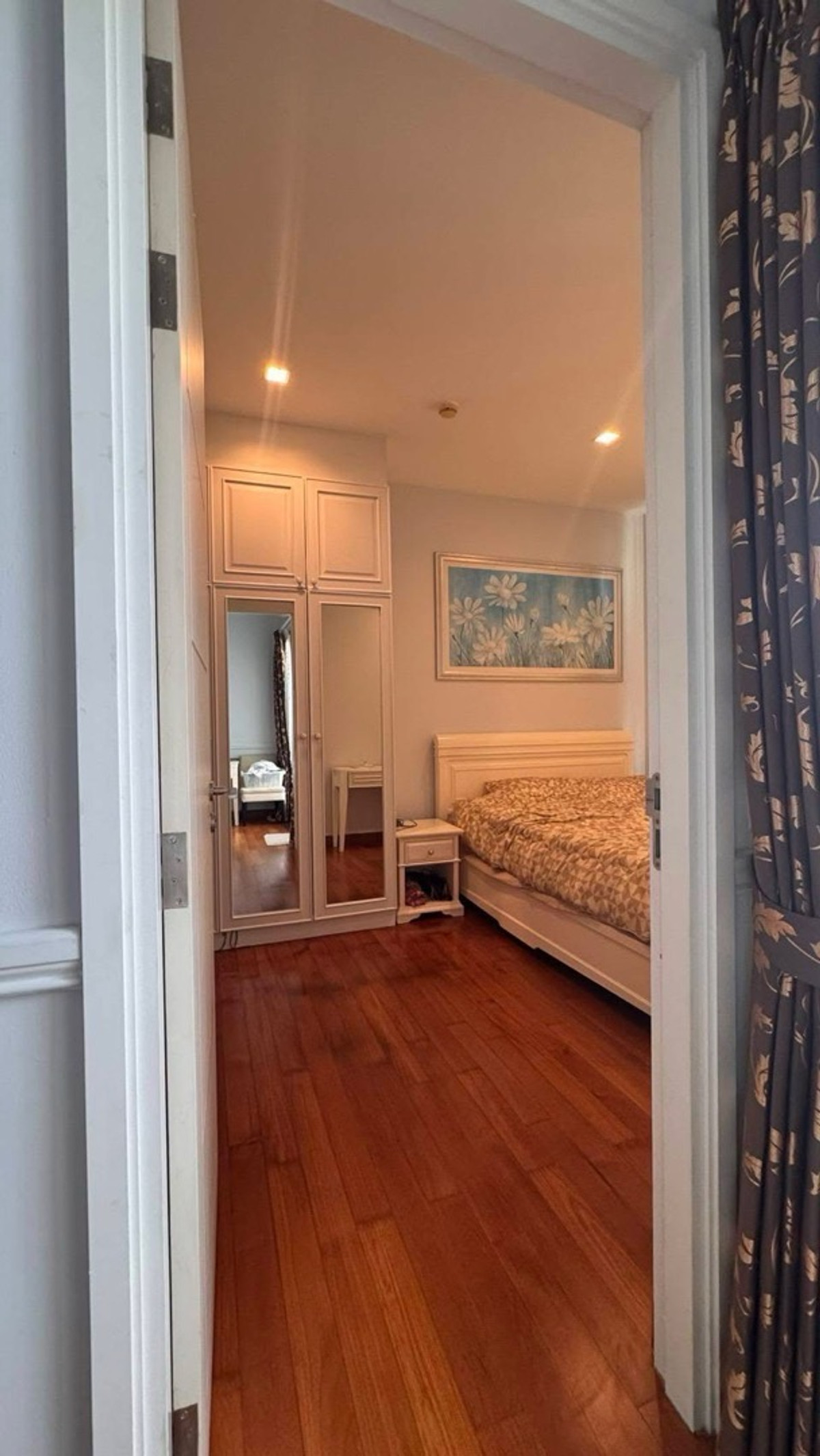 For RentCondoSathorn, Narathiwat : 🔥 Rare Item! Room for rent with Skyline view, very beautiful, 17th floor @ Ivy Sathorn, near BTS Chong Nonsi / St. Louis 🚆