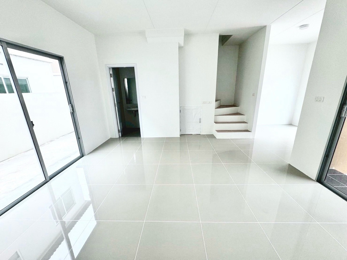 ให้เช่าทาวน์โฮมปทุมธานี รังสิต ธรรมศาสตร์ : ให้เช่าพฤกษาติวานนท์-รังสิต 2 วางประกันเพียง 1 เดือน 