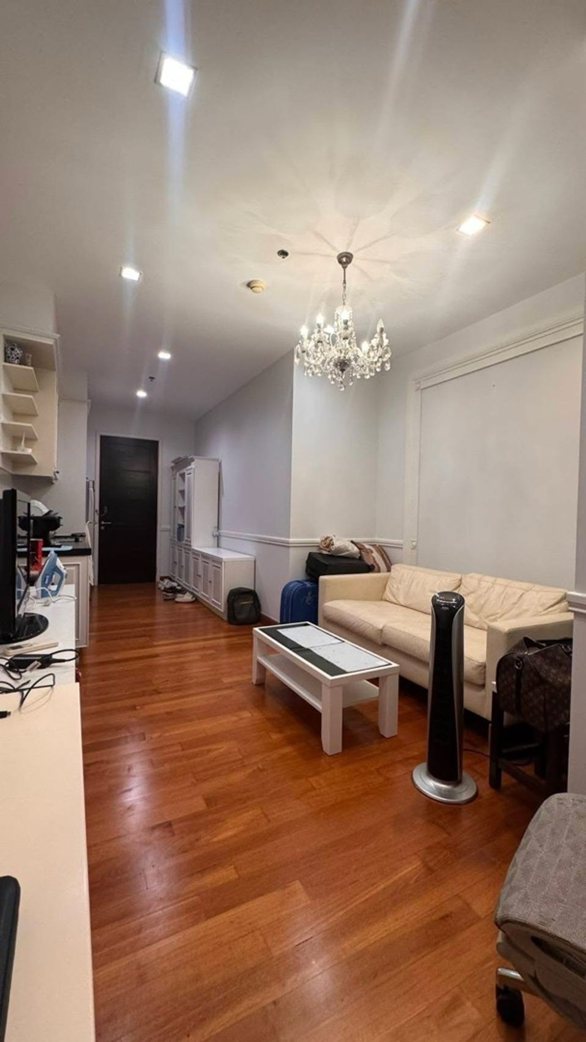 For RentCondoSathorn, Narathiwat : 🔥 Rare Item! Room for rent with Skyline view, very beautiful, 17th floor @ Ivy Sathorn, near BTS Chong Nonsi / St. Louis 🚆