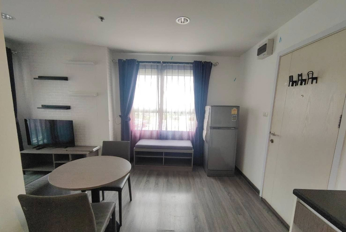 For RentCondoSamut Prakan,Samrong : For rent 📍 The Trust Condo @BTS Erawan 📍 Fully furnished with appliances. Near BTS Erawan.