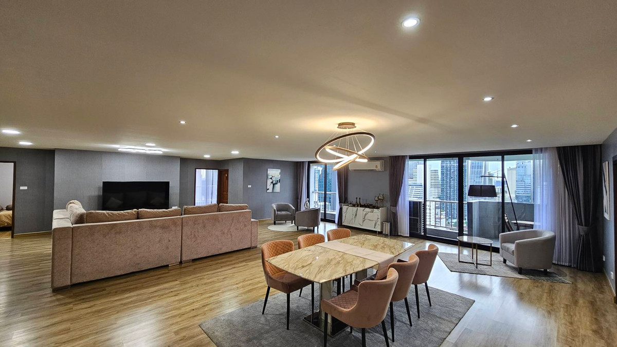 For RentCondoSukhumvit, Asoke, Thonglor : DS Tower 1 | Spacious 4-Bedroom Unit | 280 sq.m. 🍃