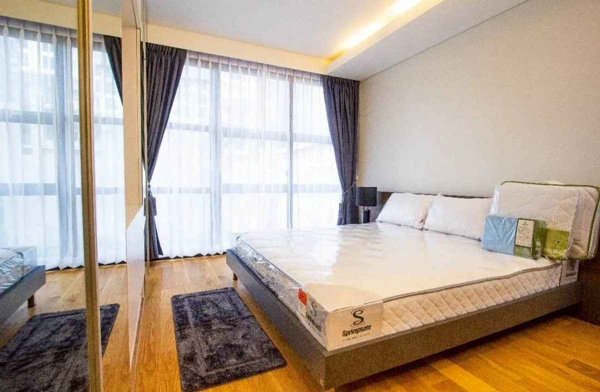 For RentCondoSukhumvit, Asoke, Thonglor : Condo Mode Sukhumvit 61, convenient travel, near BTS, there is a shuttle, quiet location, beautiful room, fully furnished, ready to move in.