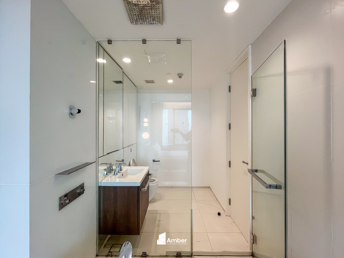 For RentCondoWitthayu, Chidlom, Langsuan, Ploenchit : (Co-Agent Com 80%) Condo for rent 185 Rajadamri Monthly 84,000 thb.