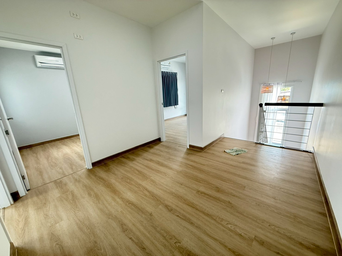 For RentHouseOnnut, Udomsuk : 🐈🎊 Urgent House On Nut 40 for rent with a small garden inside the house. Can turn animals