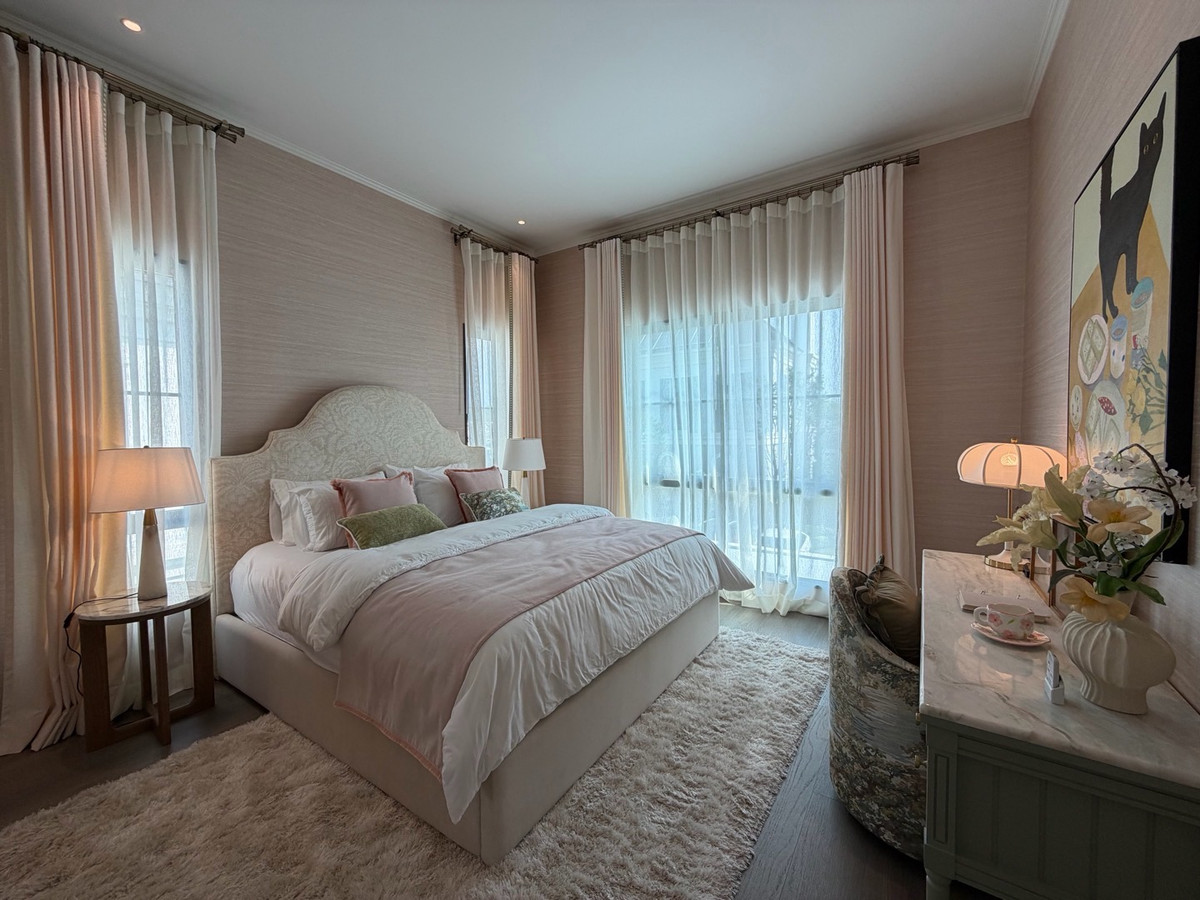 ให้เช่าบ้านบางนา แบริ่ง ลาซาล : ให้เช่าบ้านเดี่ยวหรู เศรษฐสิริ บางนา กม.10 บ้านเดี่ยวดีไซน์โมเดิร์น เรียบหรู ฟังก์ชันลงตัว เหมาะสำหรับครอบครัวที่ต้องการความเป็นส่วนตัวในโครงการระดับพรีเมียม