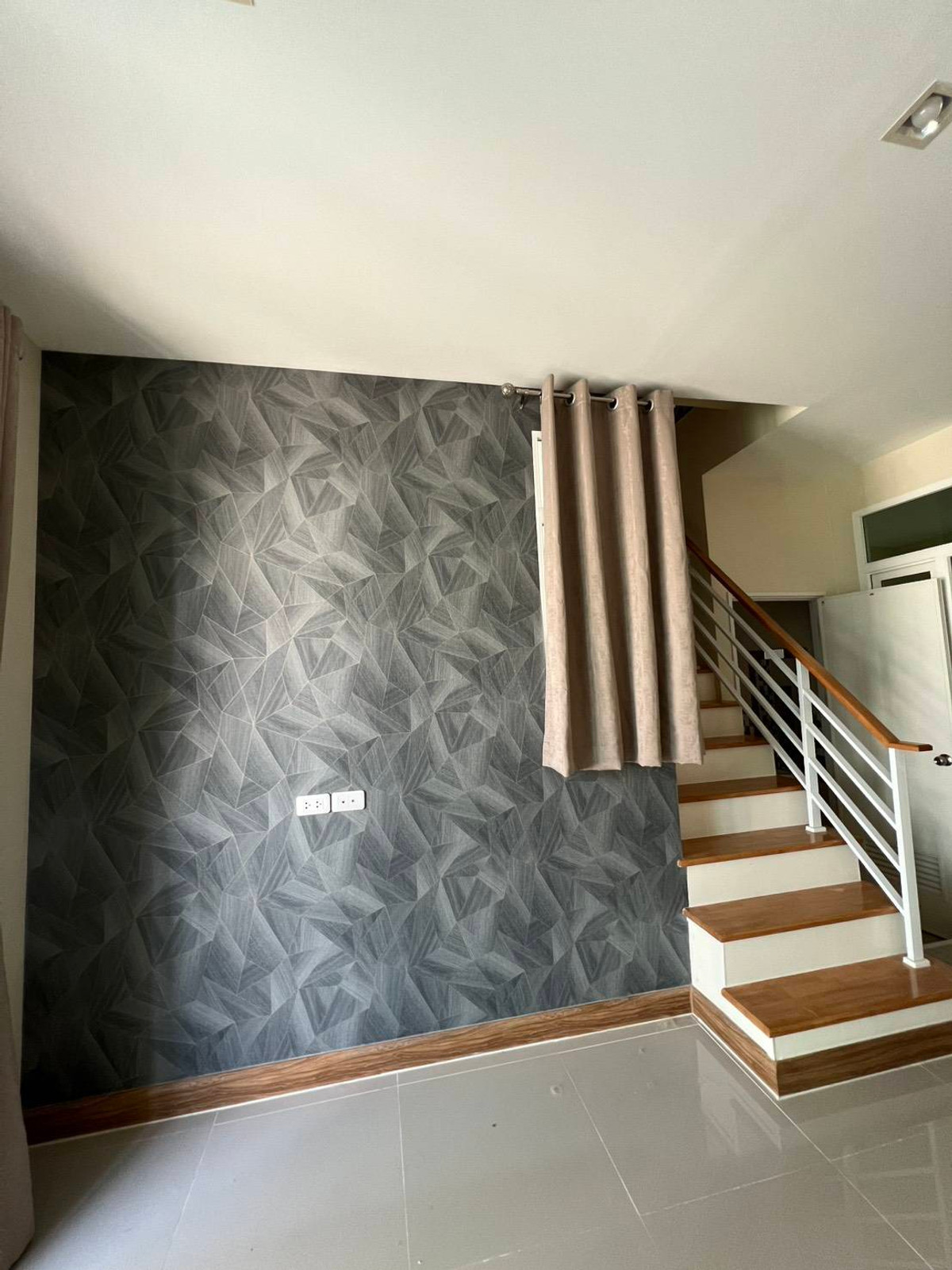 ขายทาวน์โฮมท่าพระ ตลาดพลู วุฒากาศ : โกลเด้น ทาวน์ สาทร - กัลปพฤกษ์ / 3 ห้องนอน (ขาย), Golden Town Sathorn - Kanlapaphruek / 3 Bedrooms (FOR SALE) BALL292