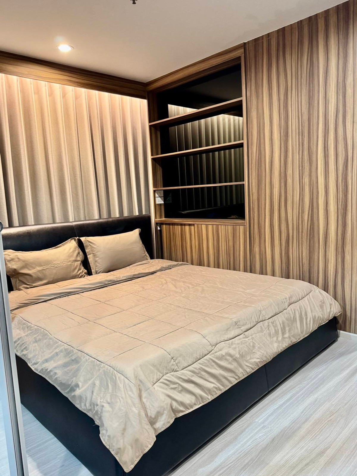 For RentCondoBang kae, Phetkasem : For Rent ✨ The Parkland Phetkasem 56 ✨ Fully furnished with appliances. Near MRT Phasi Charoen.